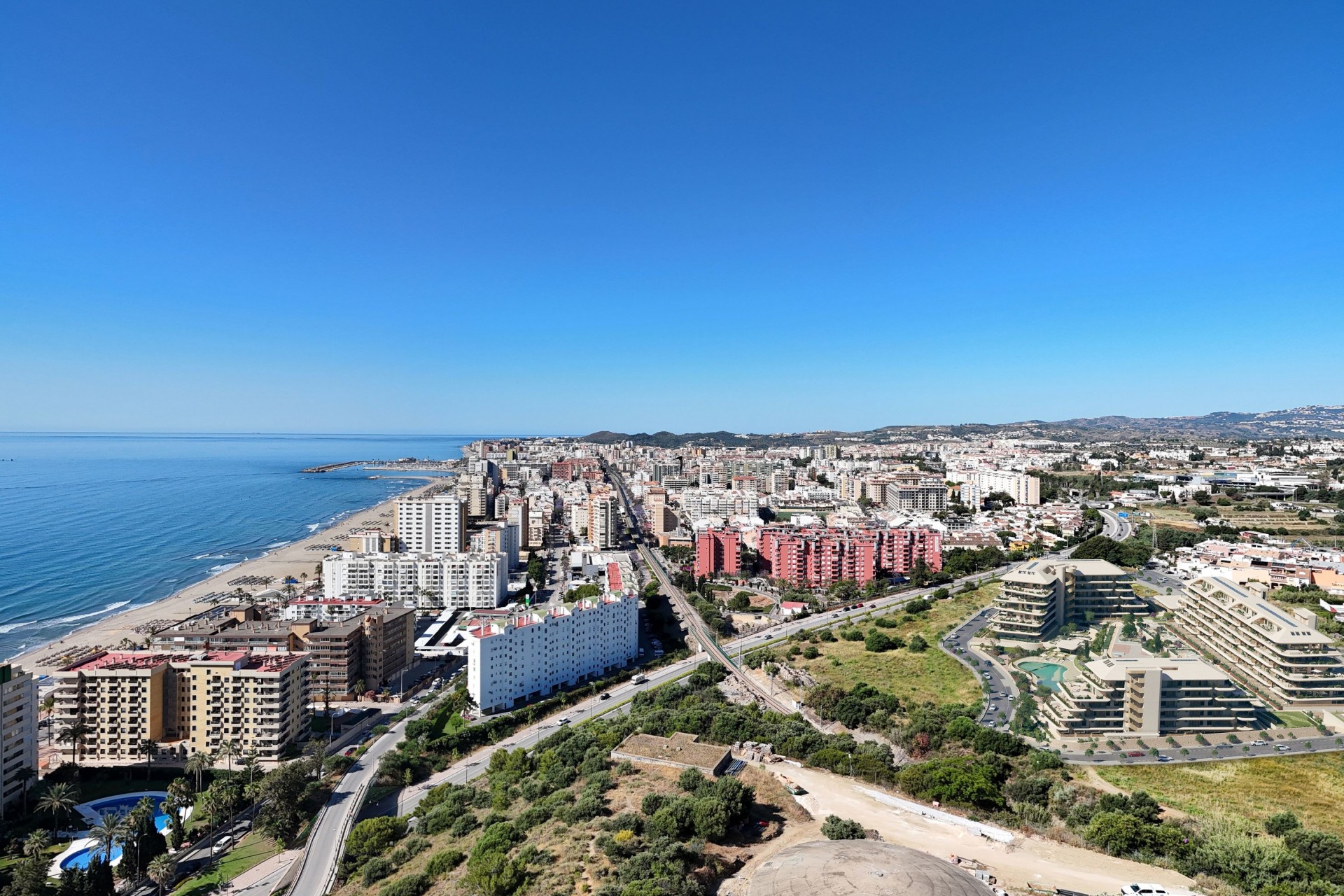 New Build - Apartment -
Fuengirola