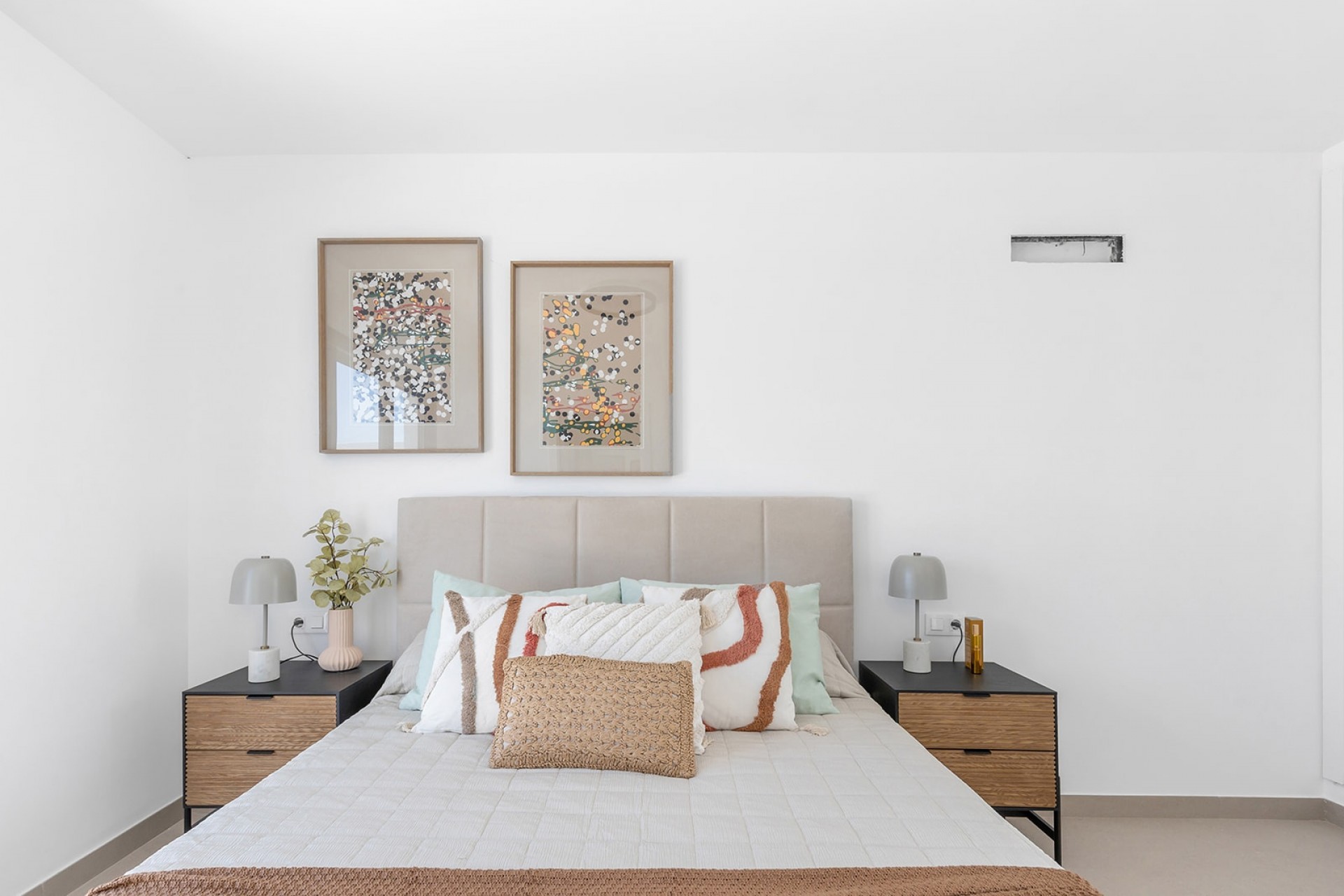 New Build - Semi detached -
Rafal