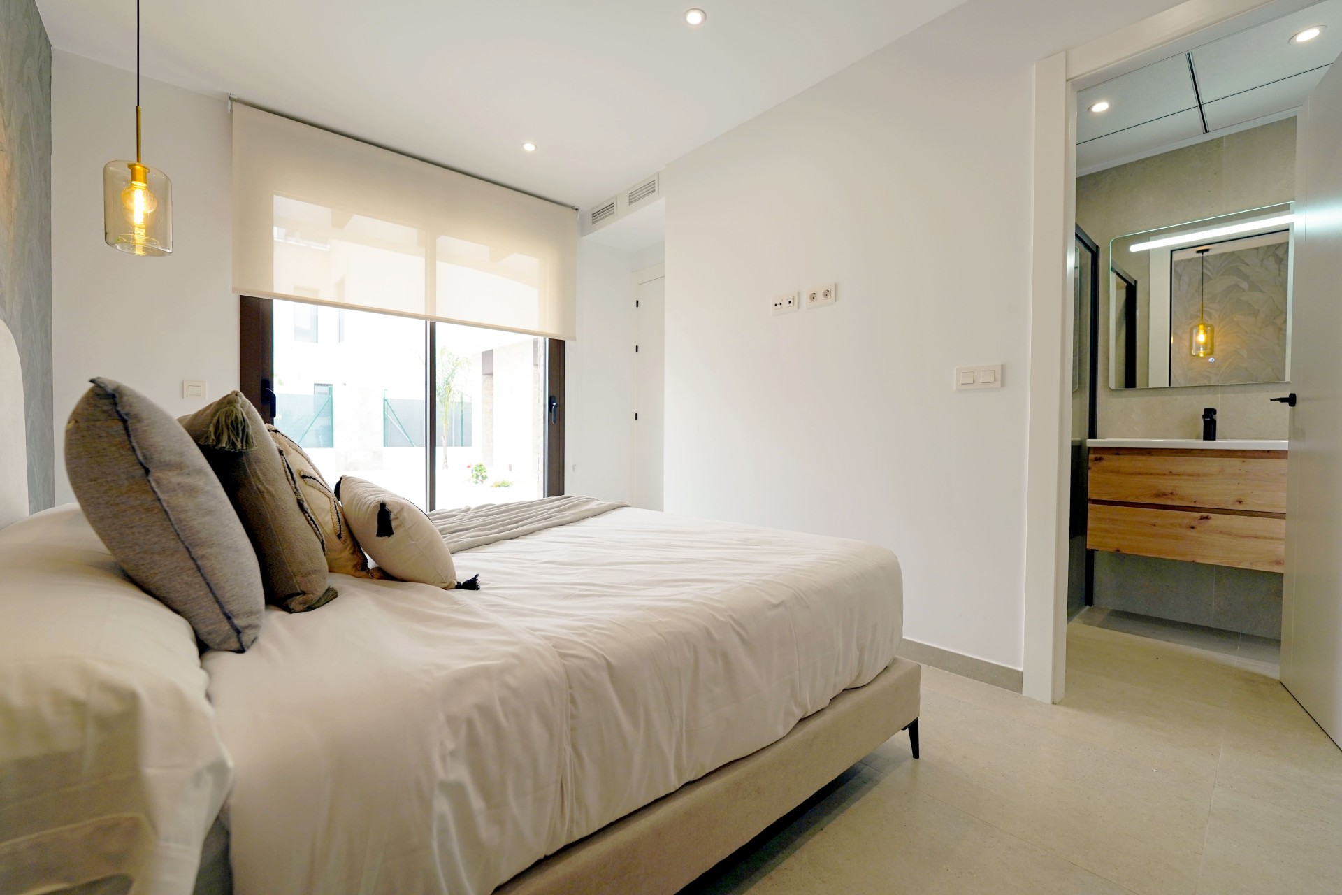 New Build - terraced -
Heredades