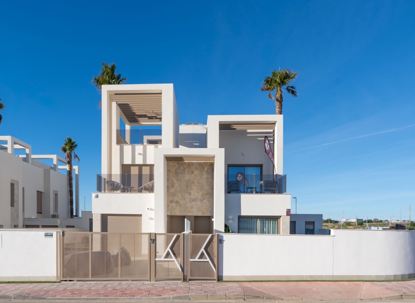 New Build - terraced -
Los Alcazares