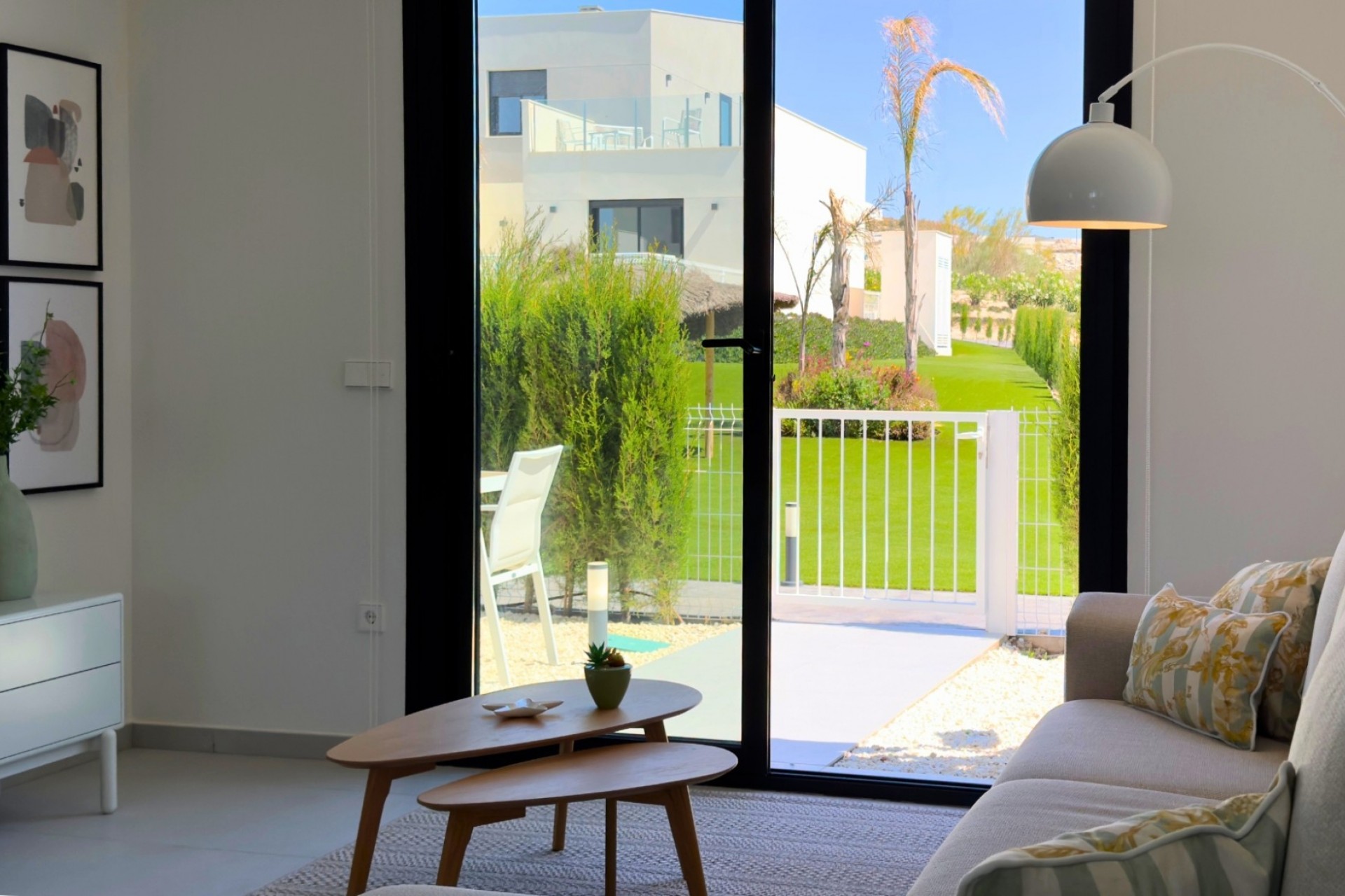 New Build - Townhouse -
Banos Y Mendigo