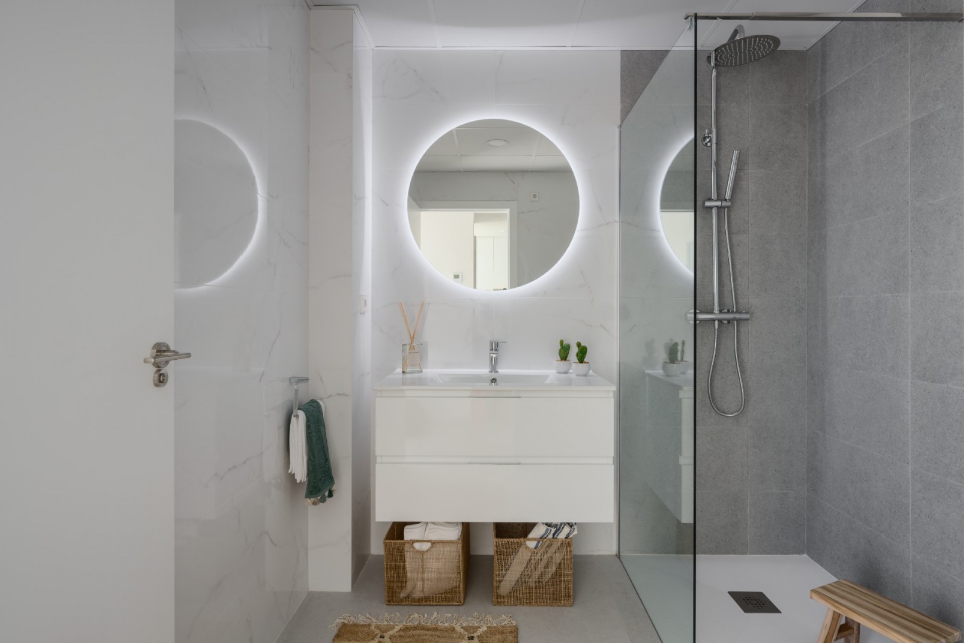 New Build - Townhouse -
Banos Y Mendigo