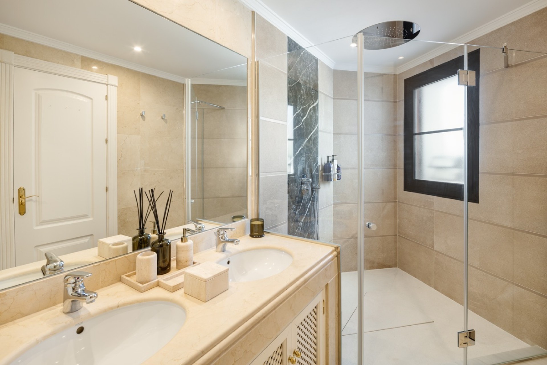 New Build - Villa -
Benahavís