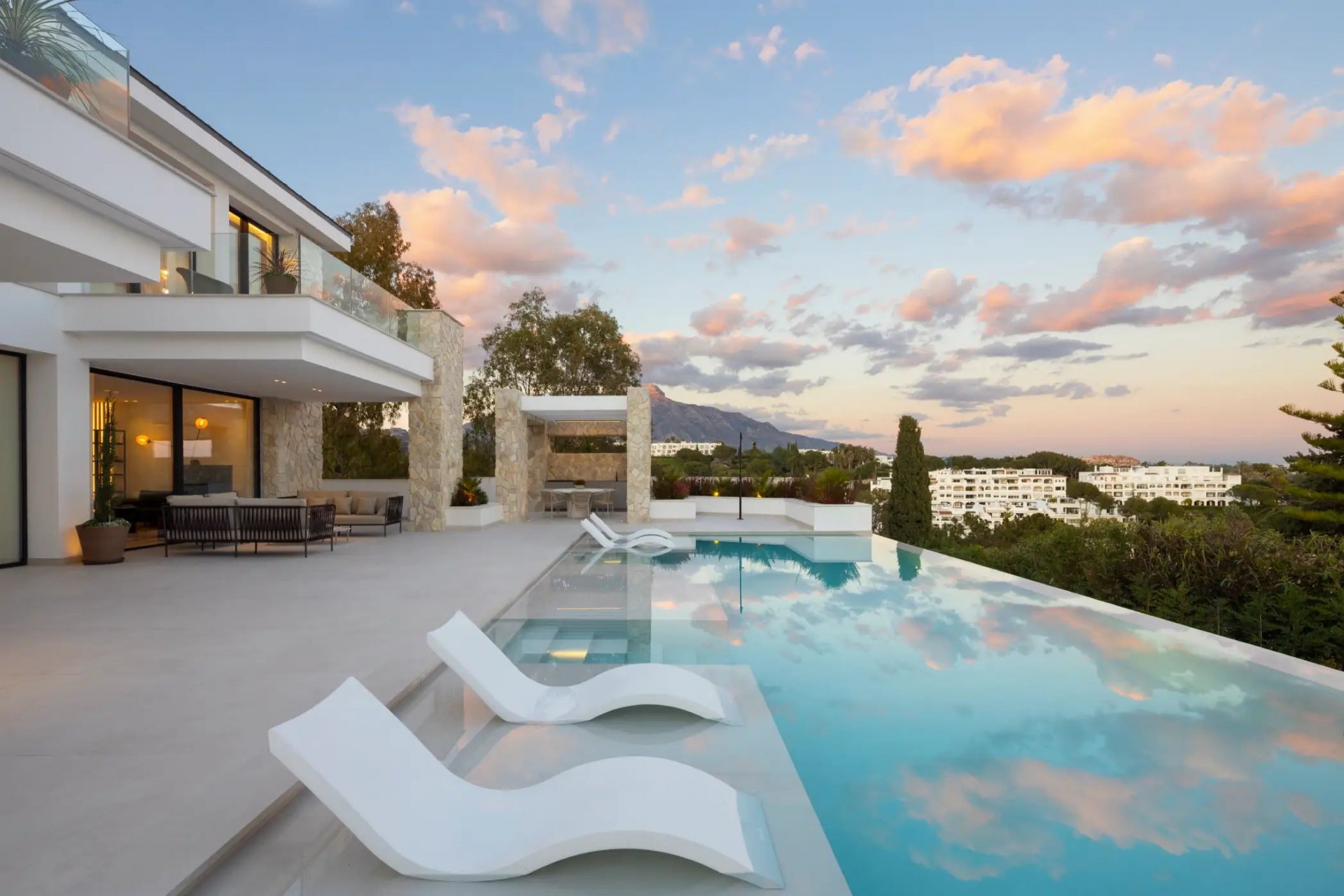 Nieuwbouw Woningen - Villa -
Benahavís