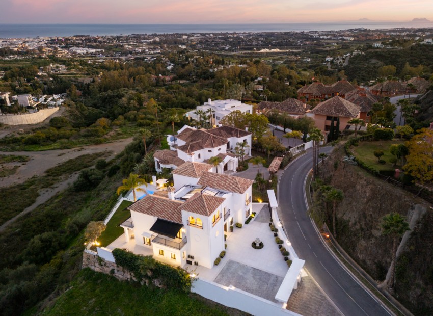 Nieuwbouw Woningen - Villa -
Benahavís