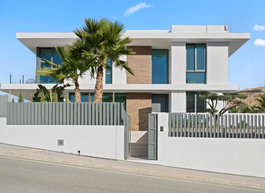 Nieuwbouw Woningen - Villa -
Benidorm