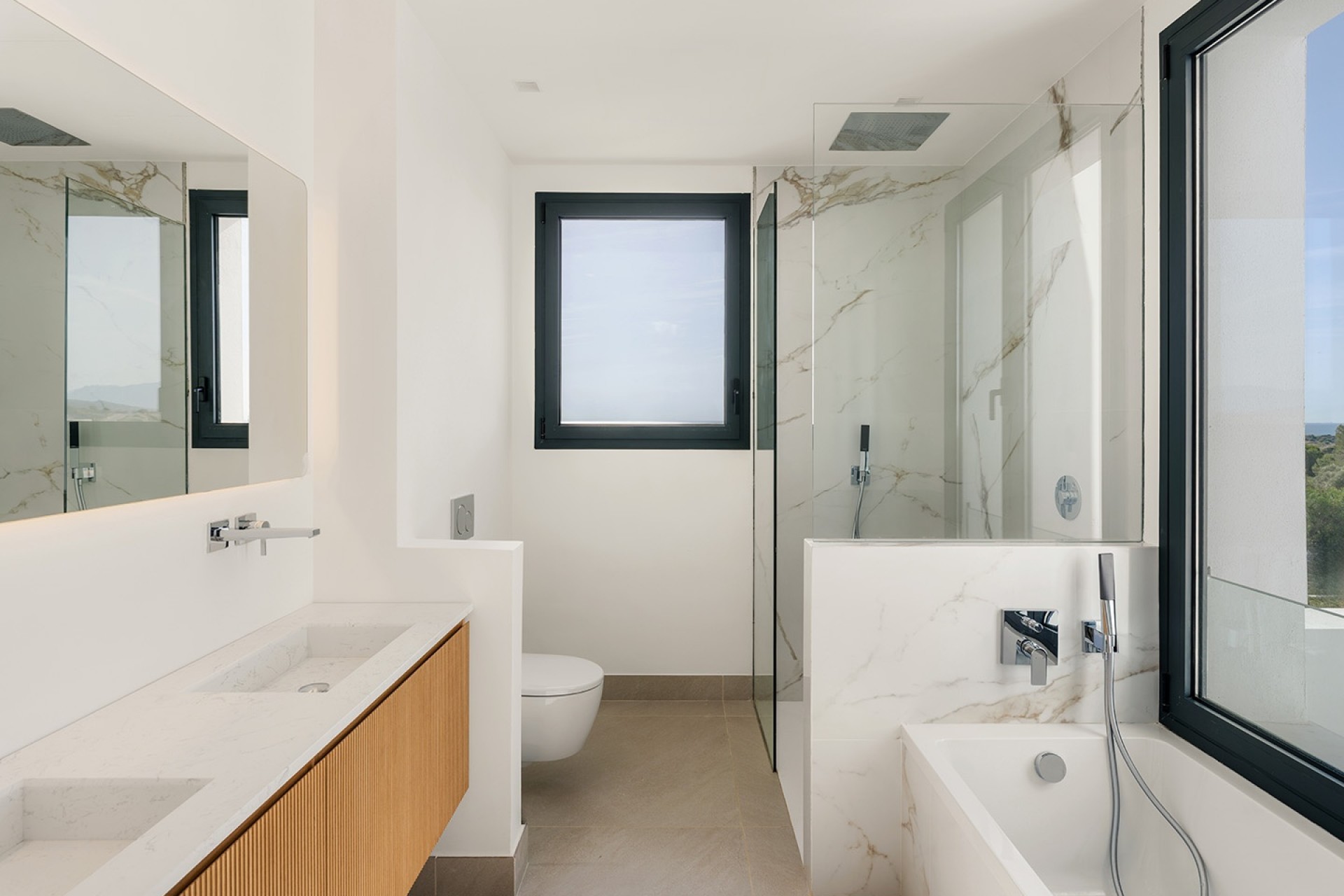Nieuwbouw Woningen - Villa -
Estepona