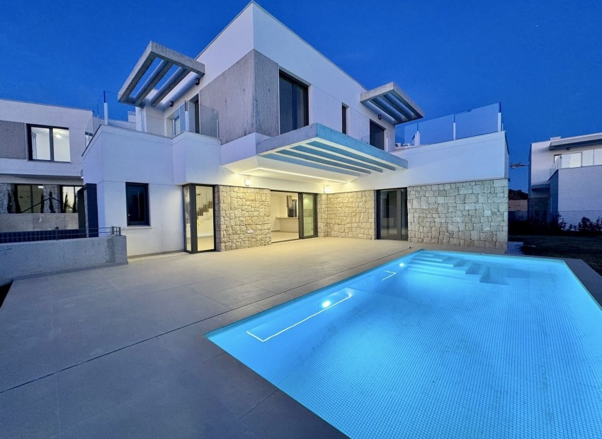 Nieuwbouw Woningen - Villa -
Finestrat