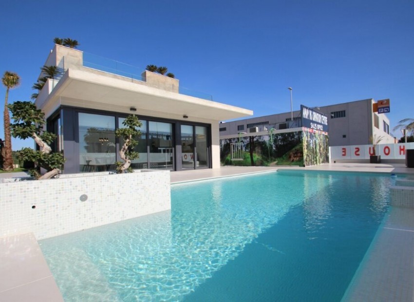 Nieuwbouw Woningen - Villa -
San Miguel de Salinas