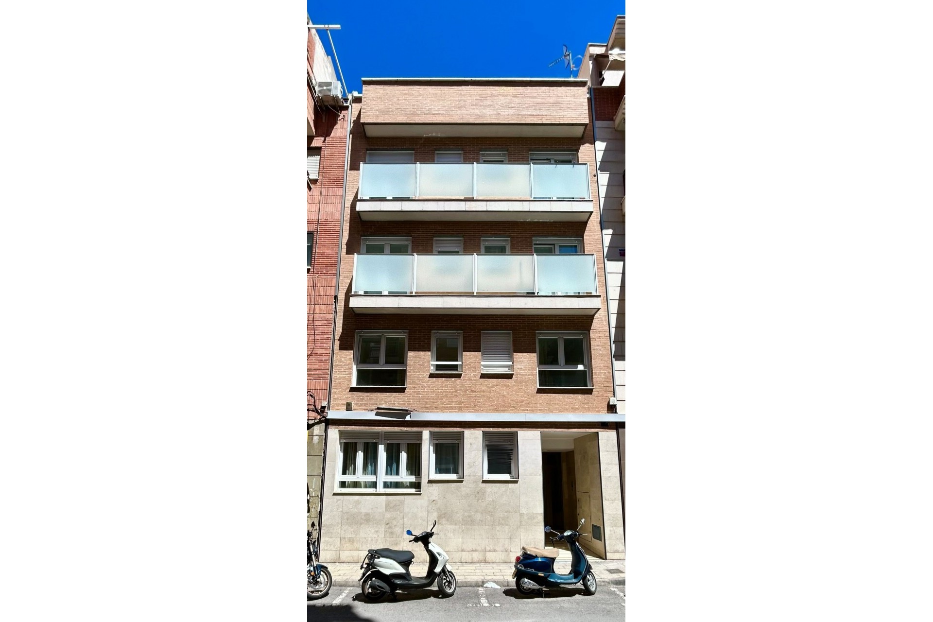 Nouvelle construction - Appartement -
Alicante (Alacant)