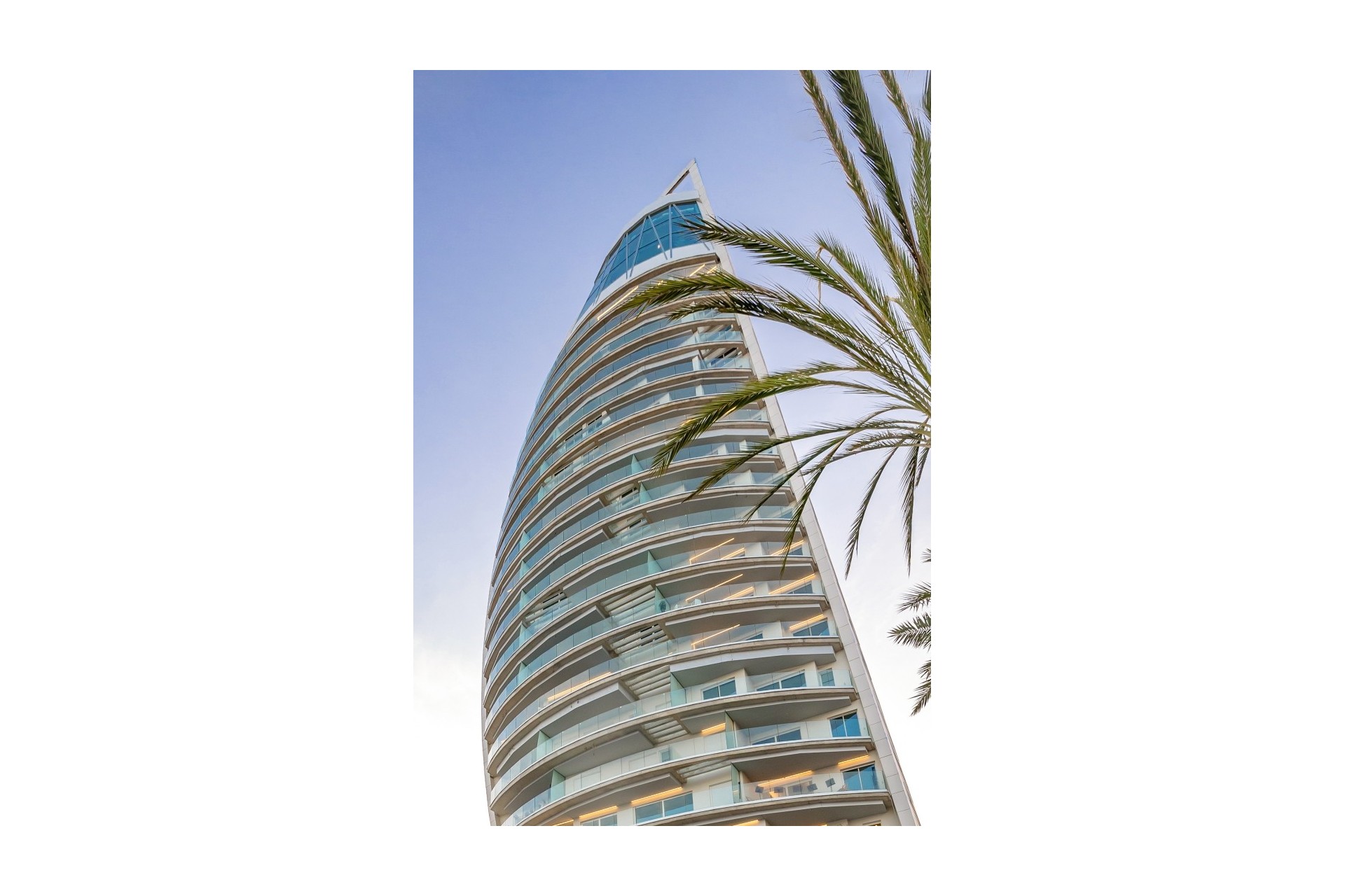 Nouvelle construction - Appartement -
Benidorm - Playa Poniente