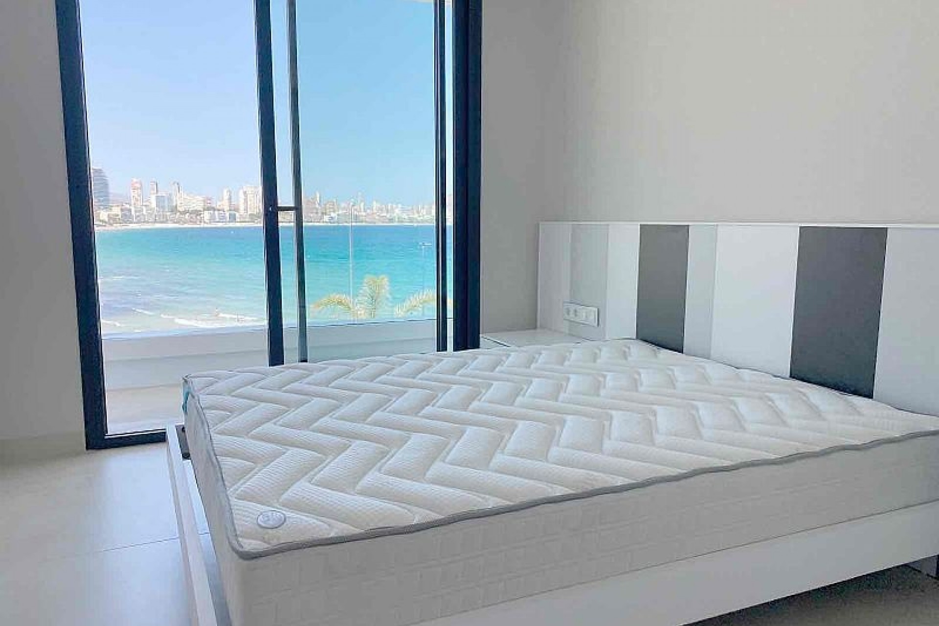 Nouvelle construction - Appartement -
Benidorm - Poniente