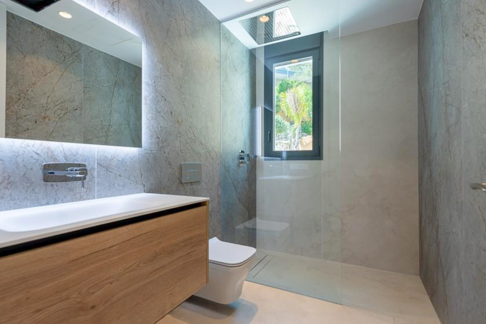 Nouvelle construction - Appartement -
Benidorm