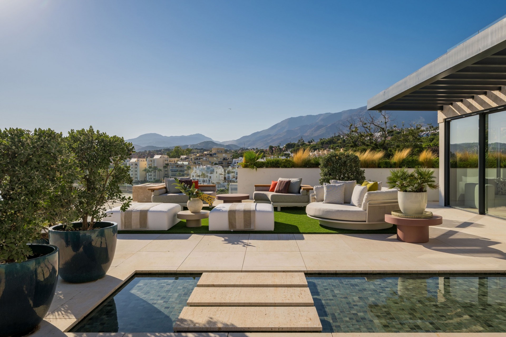 Nouvelle construction - Appartement -
Estepona