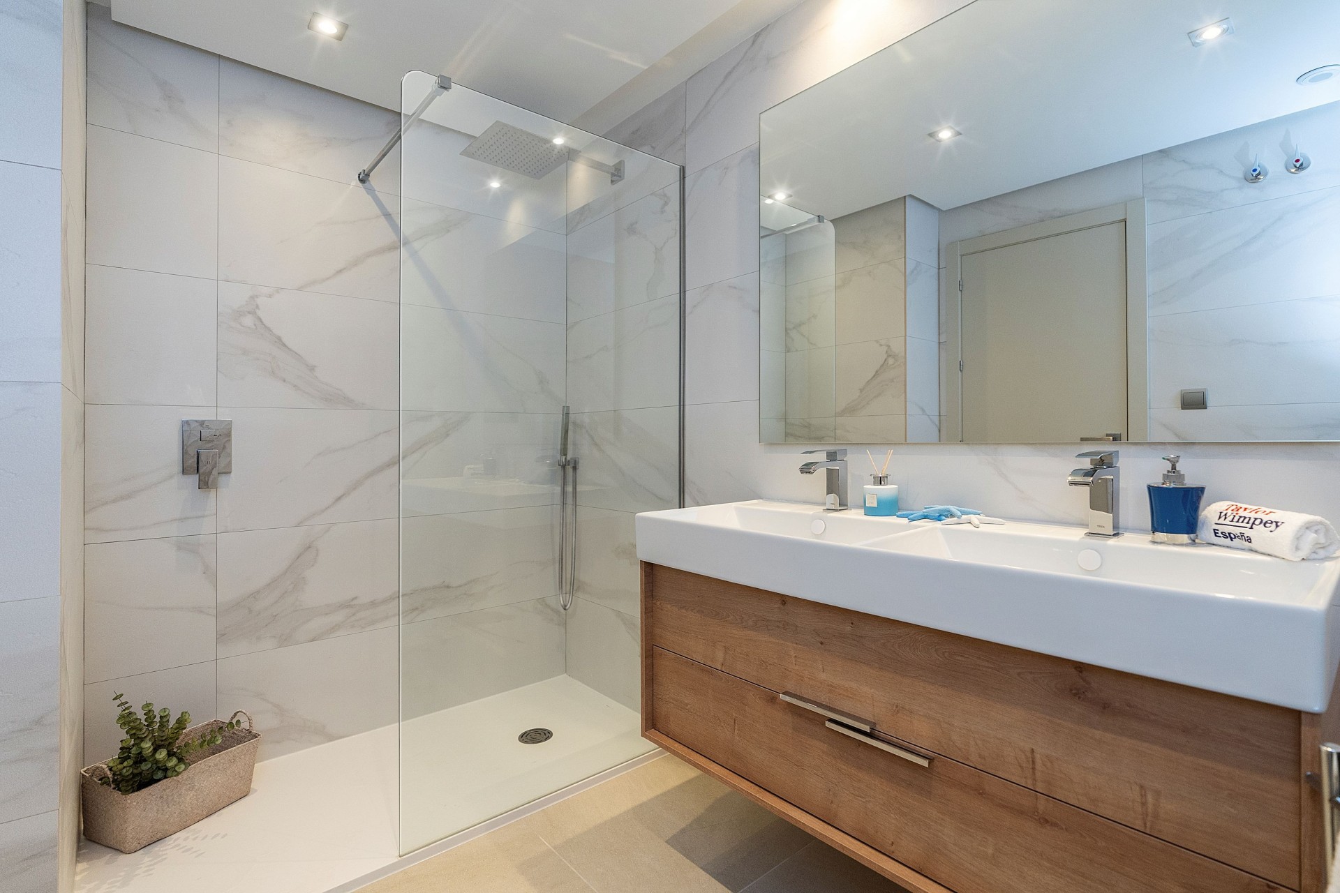 Nouvelle construction - Appartement -
Mijas