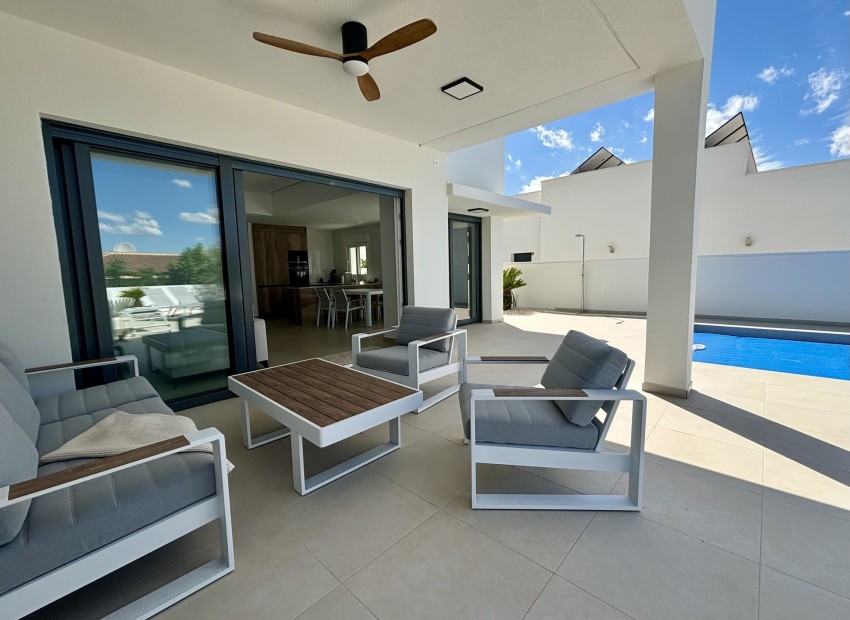 Nouvelle construction - Villa -
Benijofar