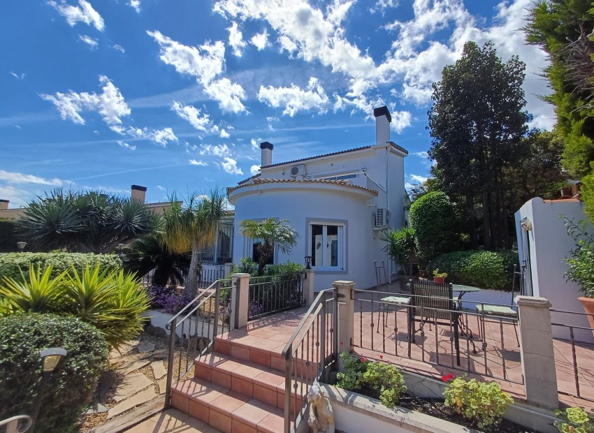 Nouvelle construction - Villa -
Gata de Gorgos