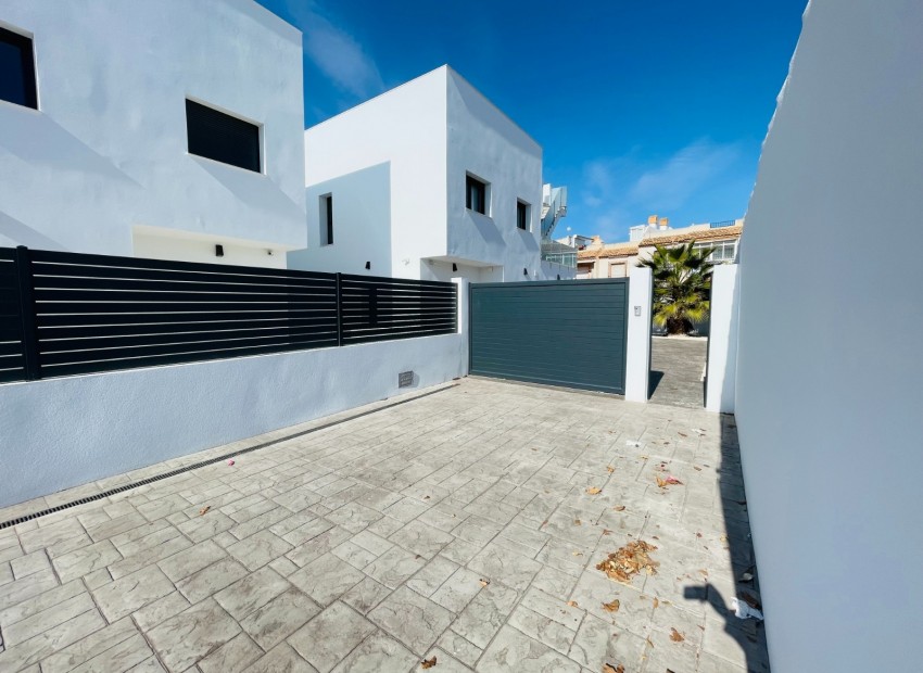 Nouvelle construction - Villa -
Torrevieja
