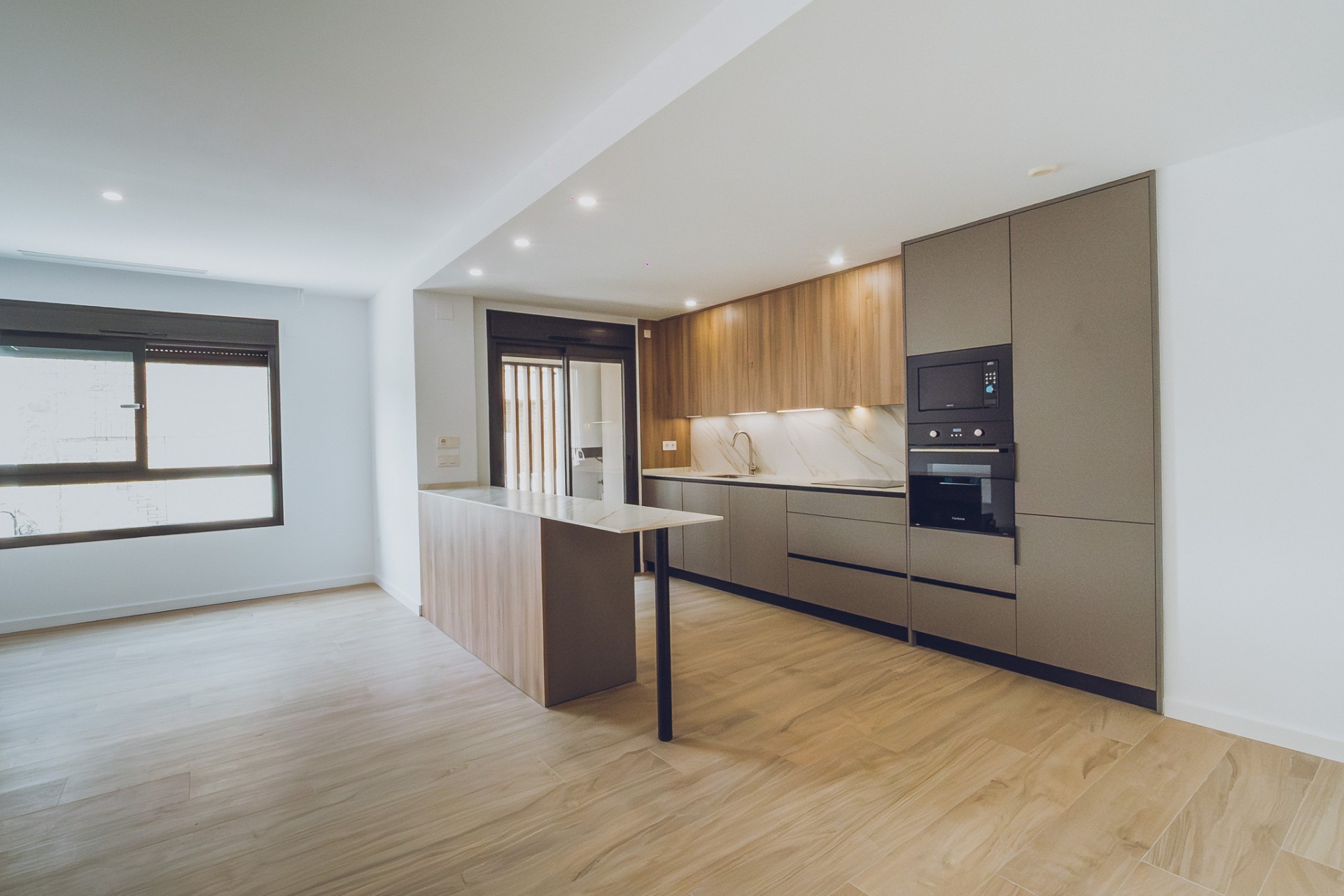 Nowe budownictwo - Apartament -
Redován