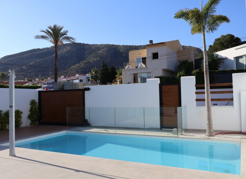 Nowe budownictwo - Willa -
Albir