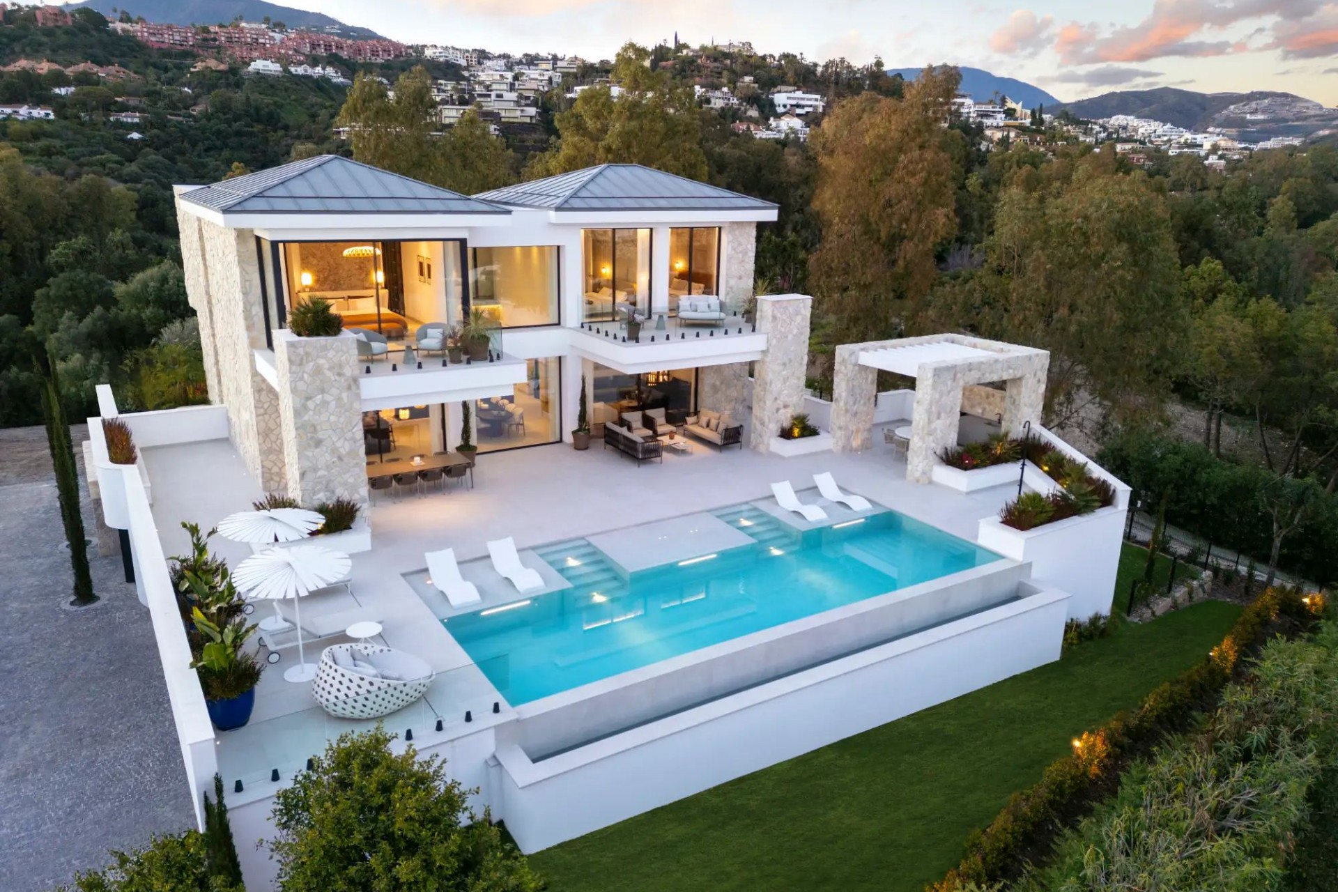 Nowe budownictwo - Willa -
Benahavís