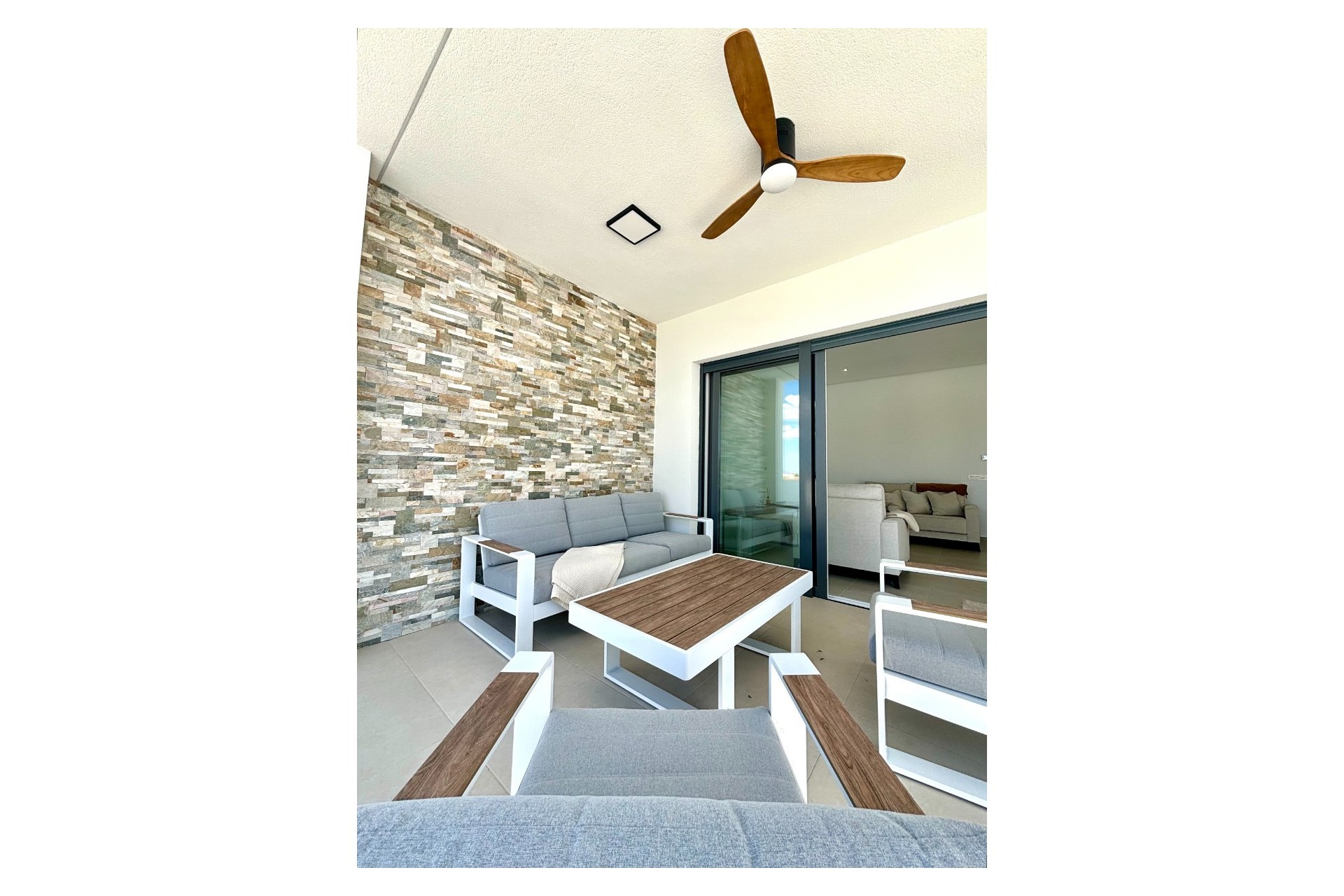 Nowe budownictwo - Willa -
Benijofar