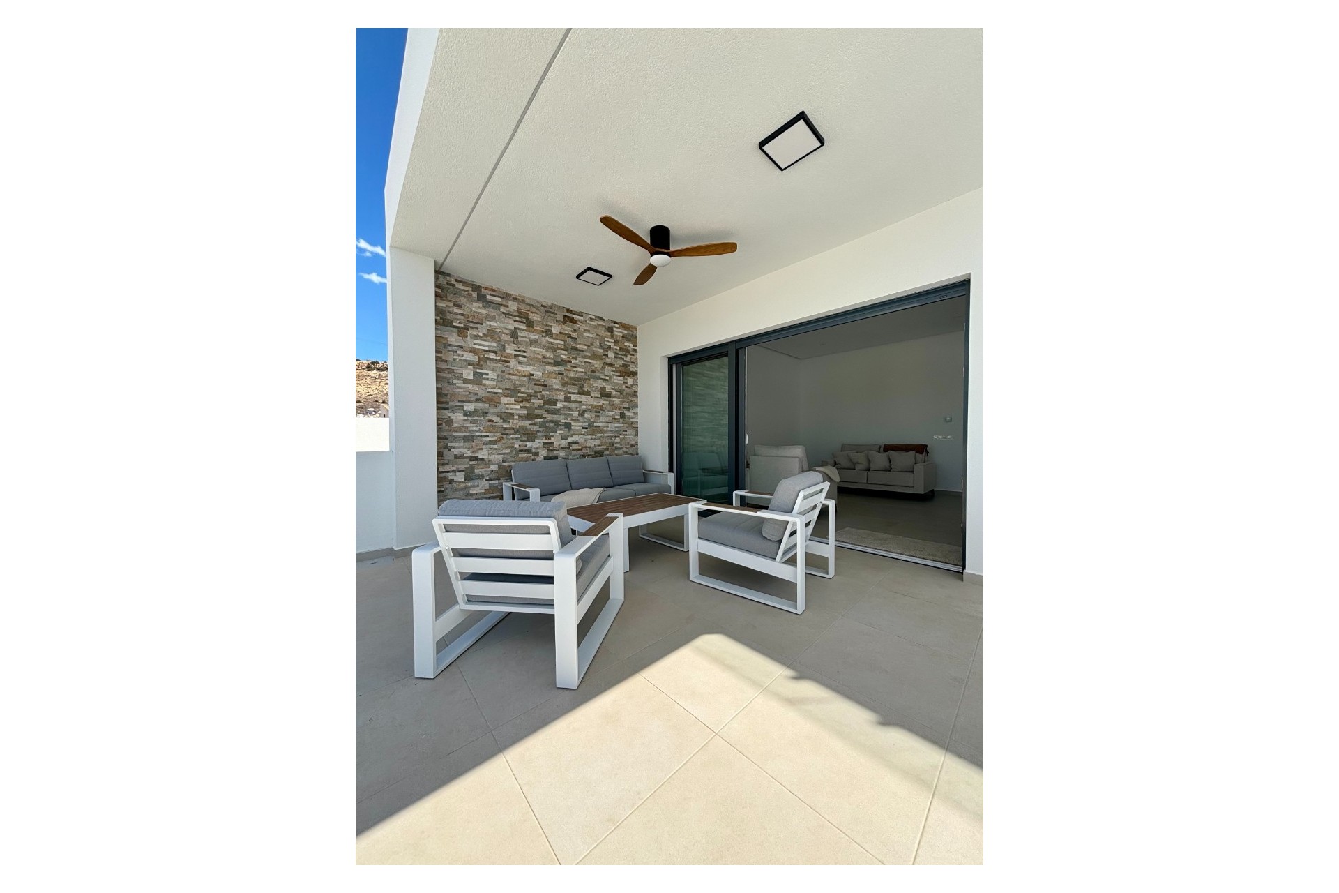 Nowe budownictwo - Willa -
Benijofar