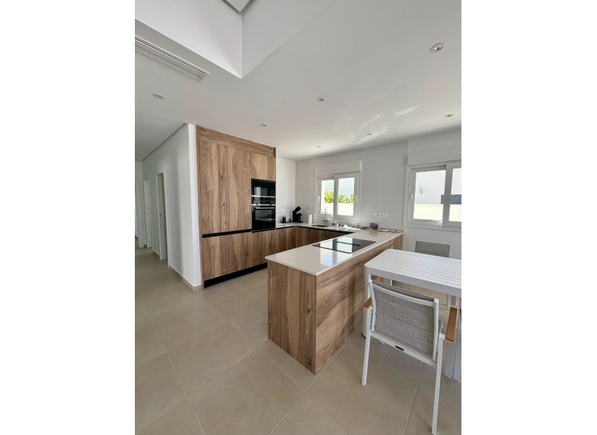 Nowe budownictwo - Willa -
Benijofar