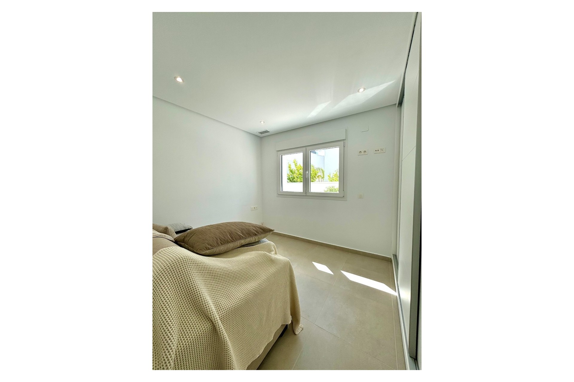 Nowe budownictwo - Willa -
Benijofar