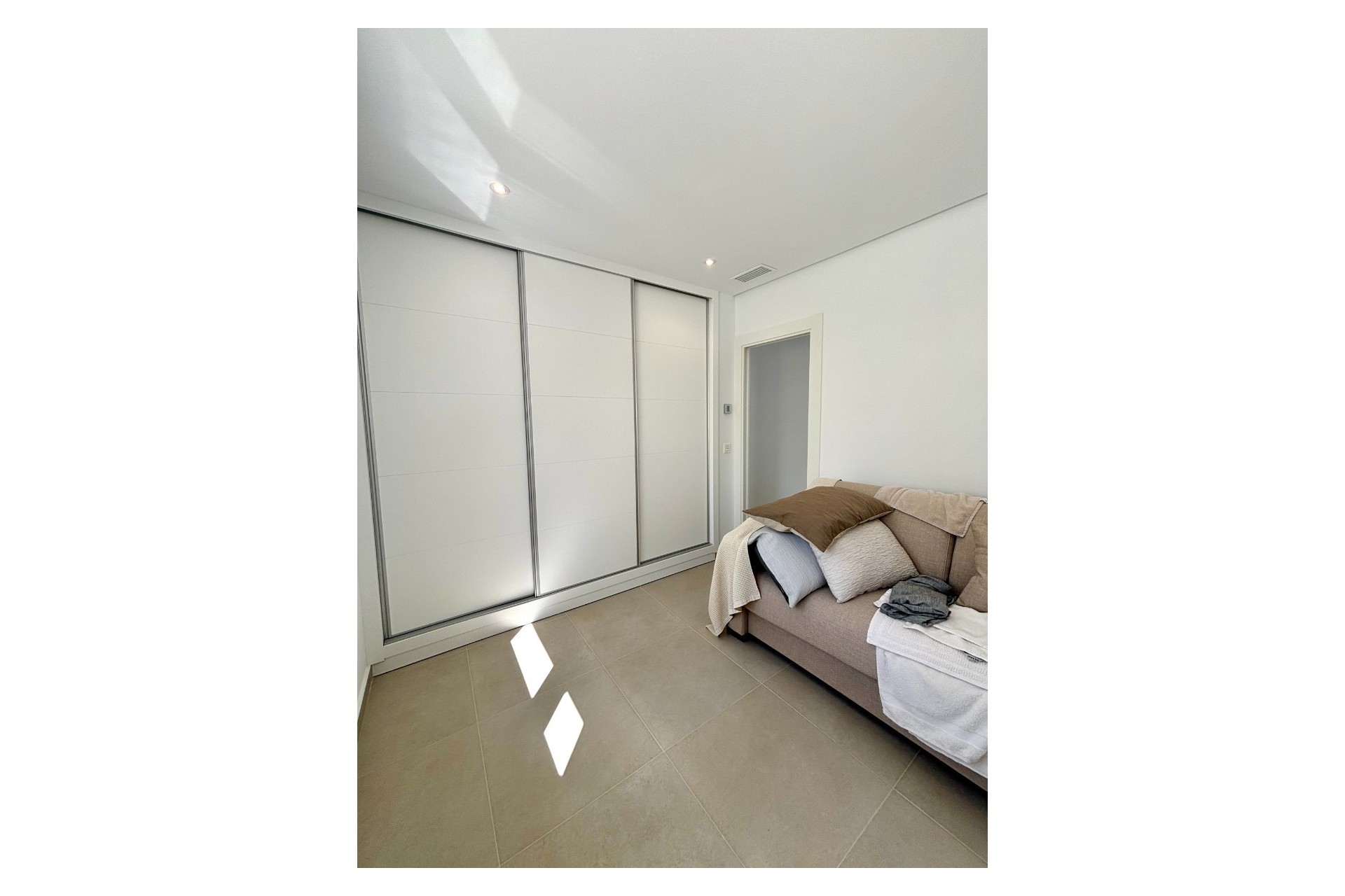 Nowe budownictwo - Willa -
Benijofar