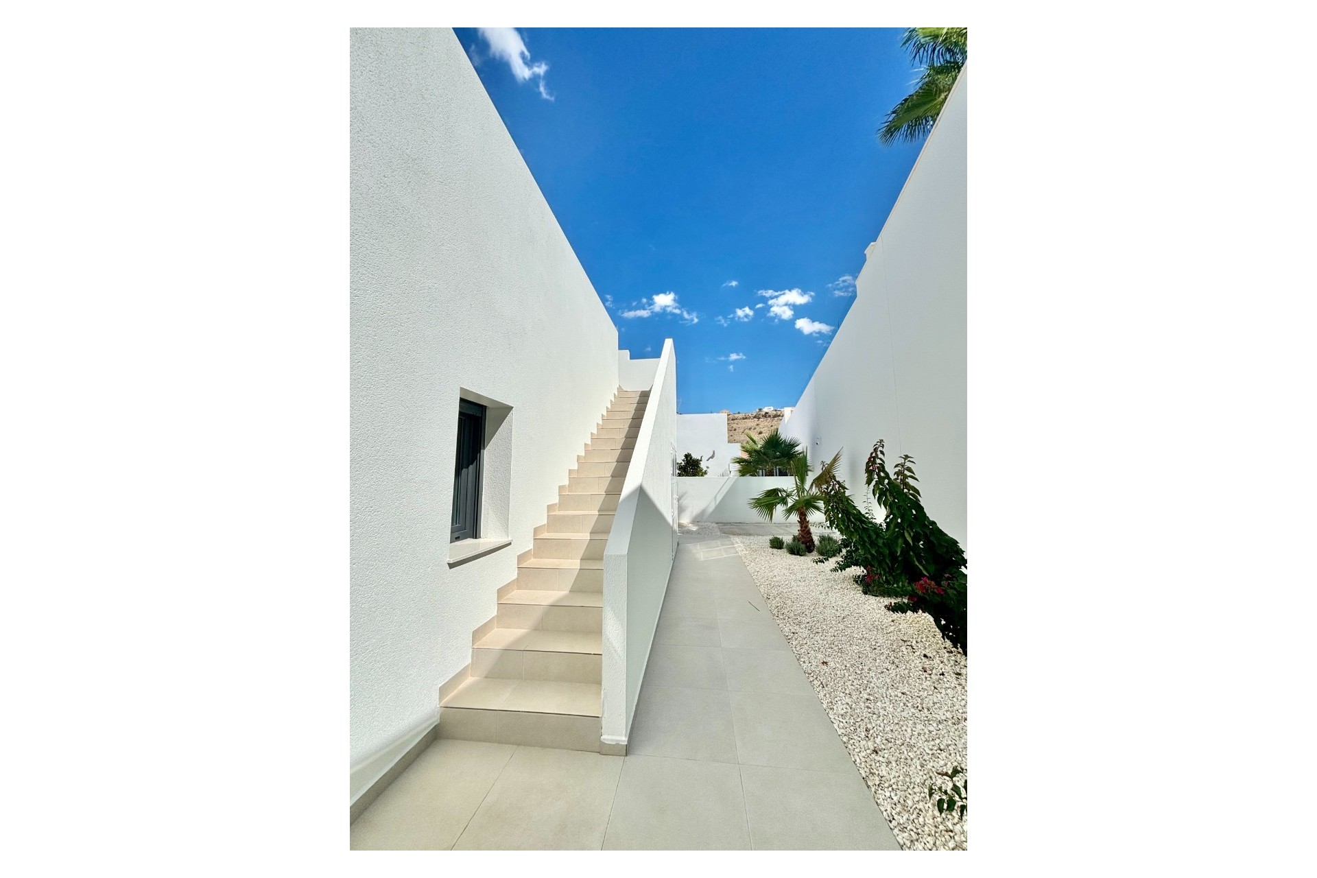 Nowe budownictwo - Willa -
Benijofar