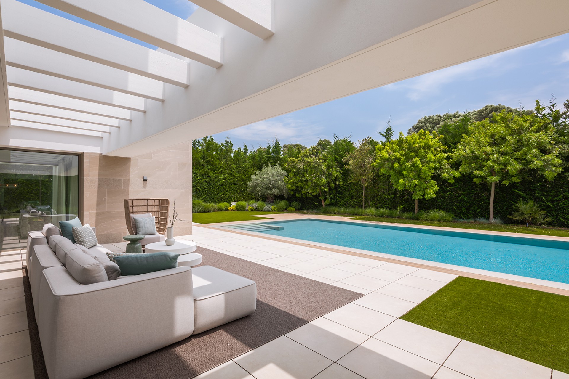 Nowe budownictwo - Willa -
El Paraiso