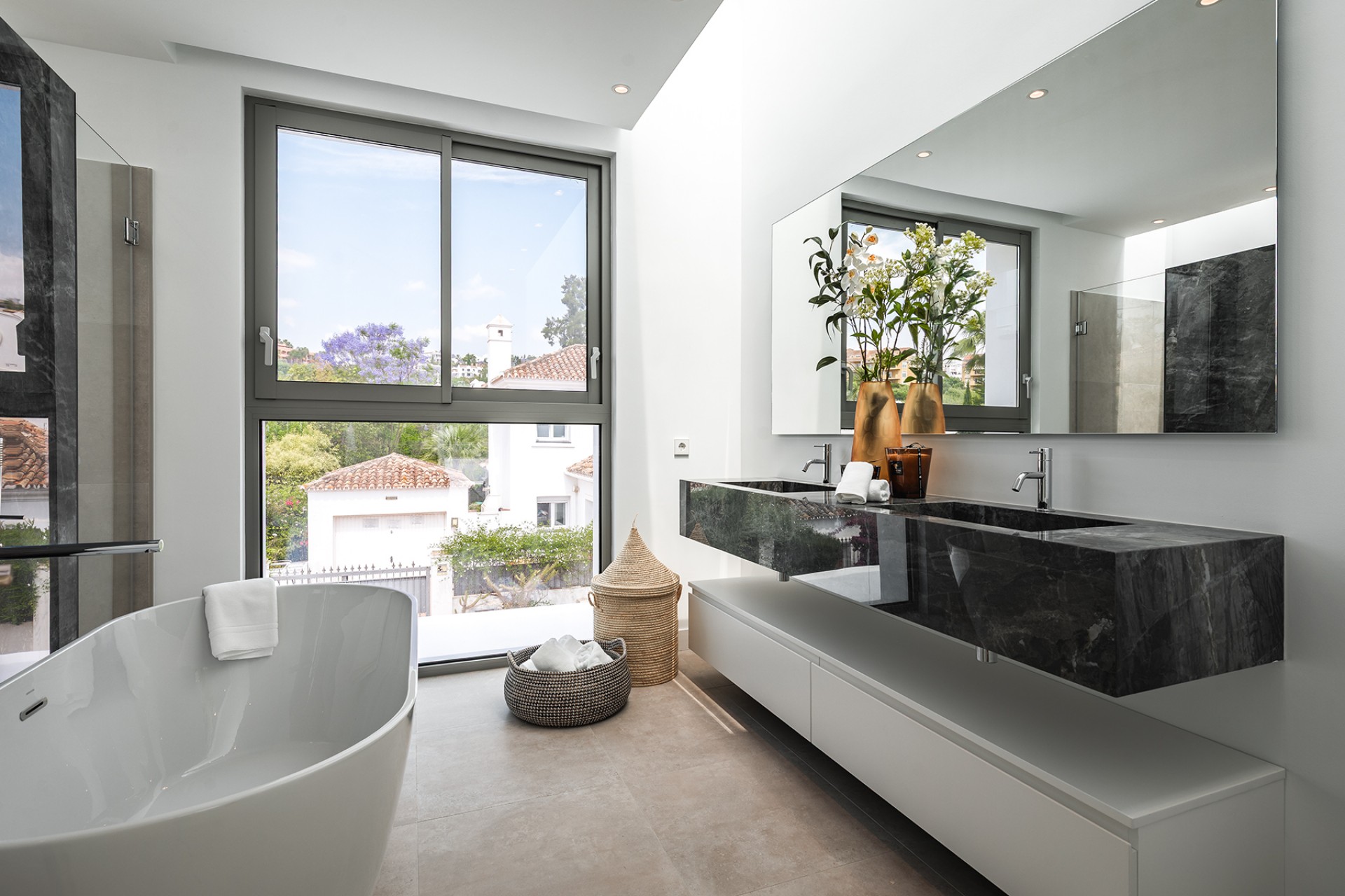 Nowe budownictwo - Willa -
El Paraiso