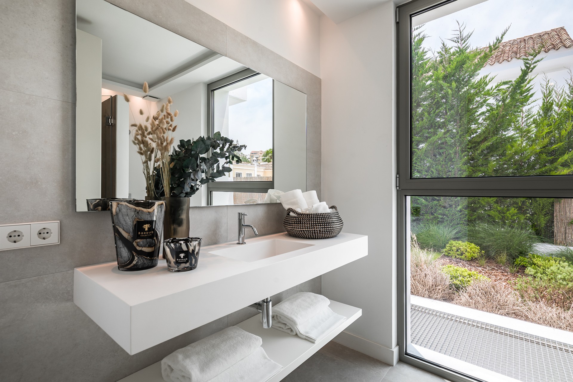 Nowe budownictwo - Willa -
El Paraiso