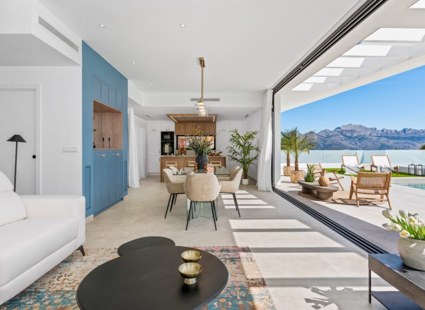 Nowe budownictwo - Willa -
Polop