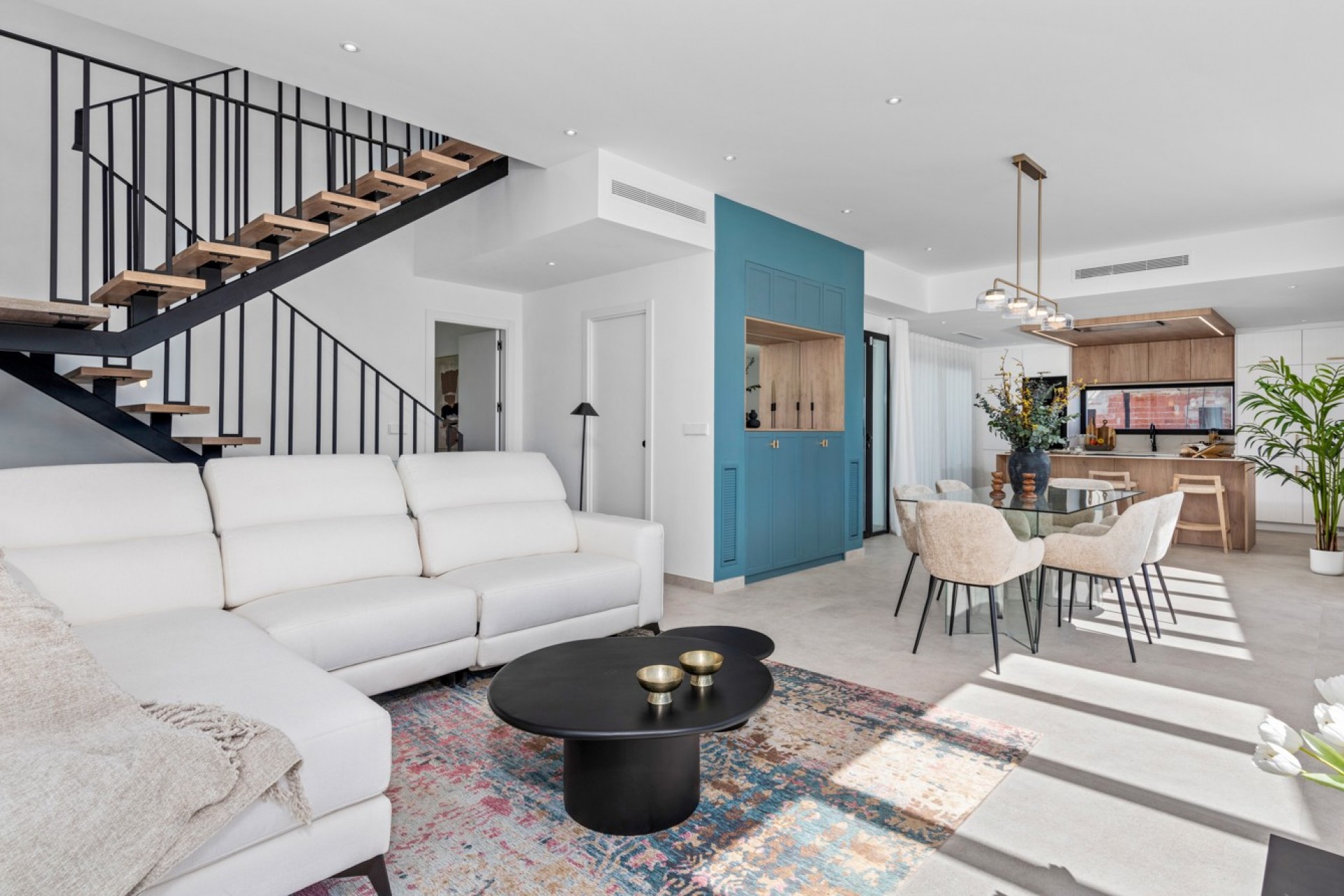 Nowe budownictwo - Willa -
Polop