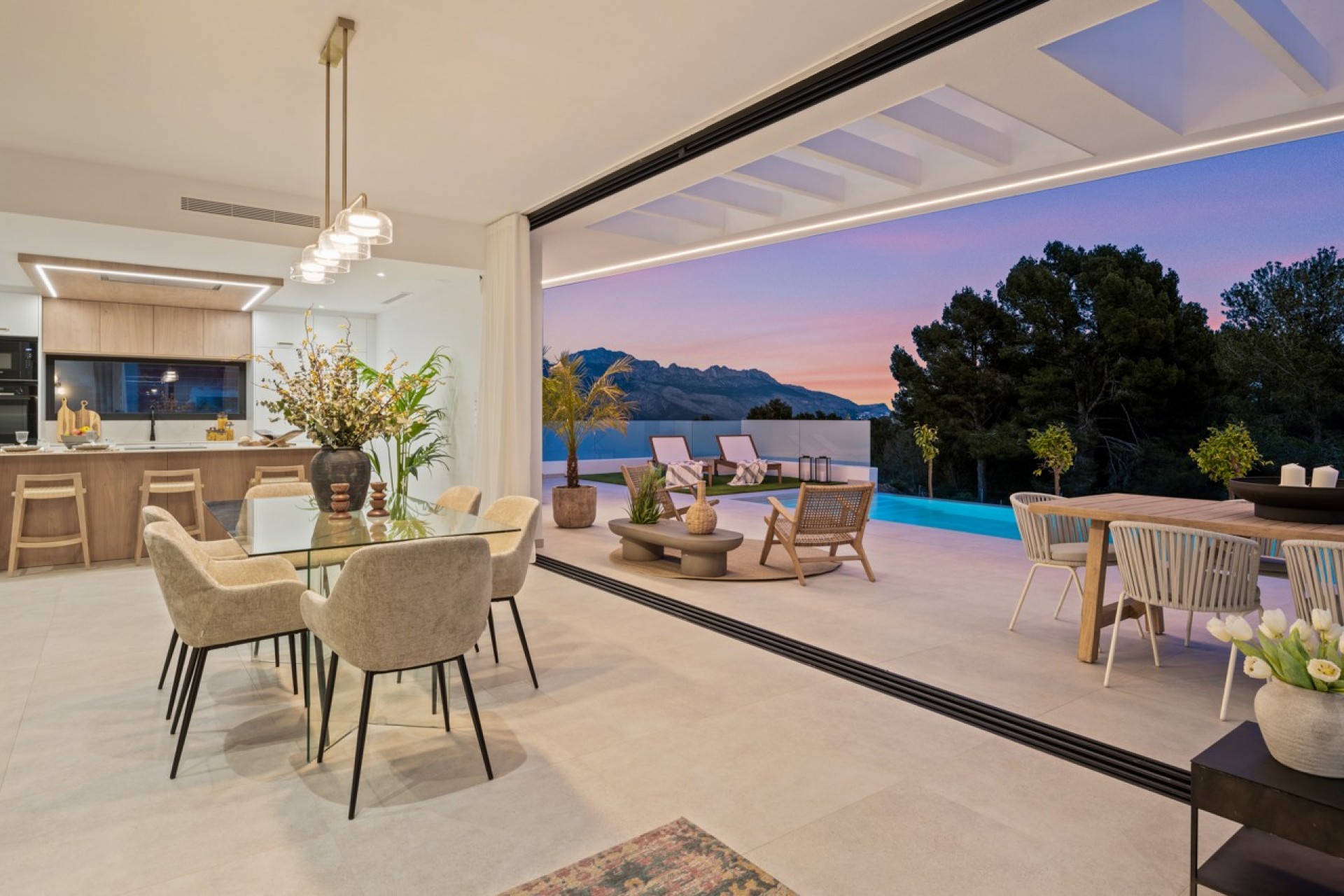 Nowe budownictwo - Willa -
Polop