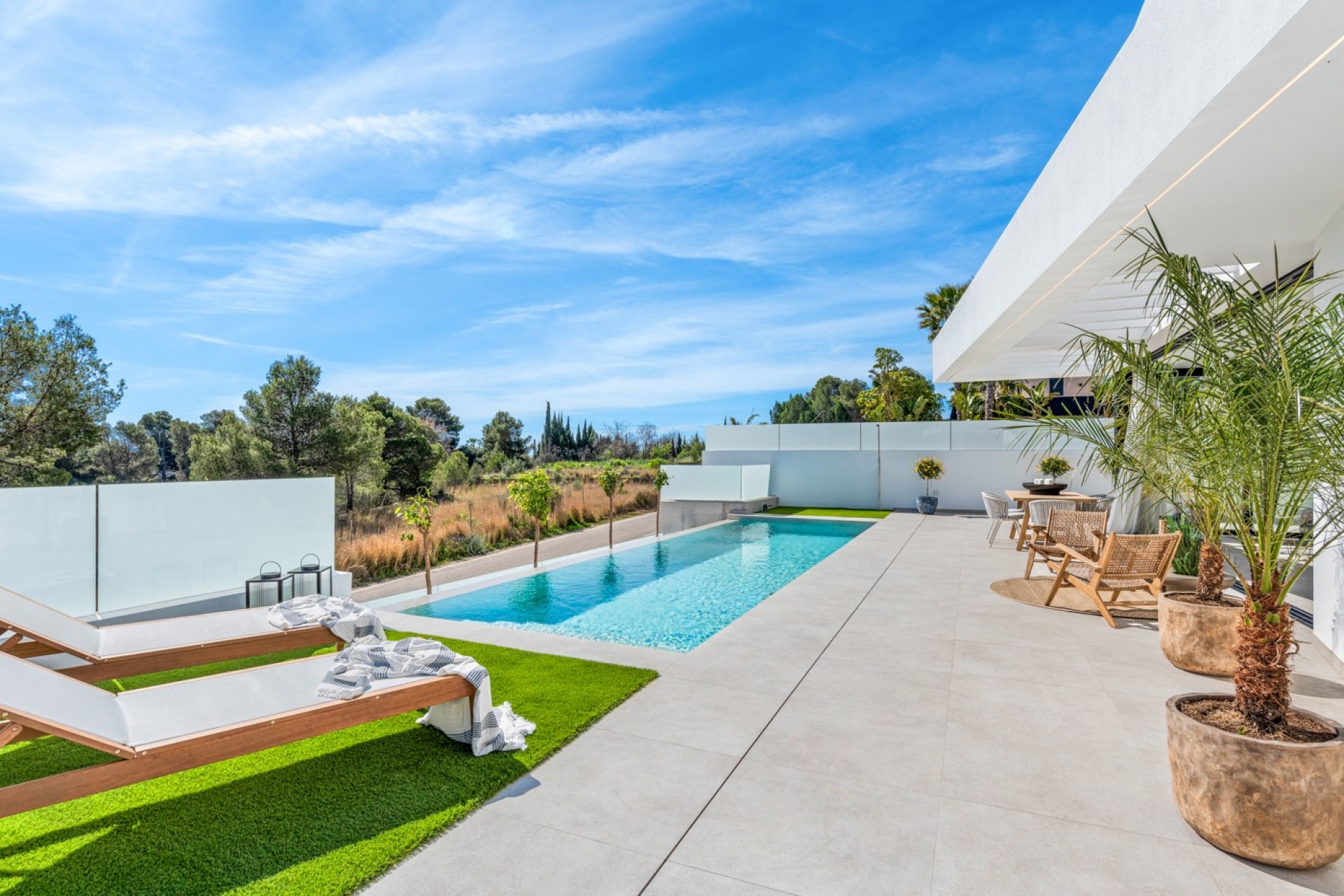 Nowe budownictwo - Willa -
Polop