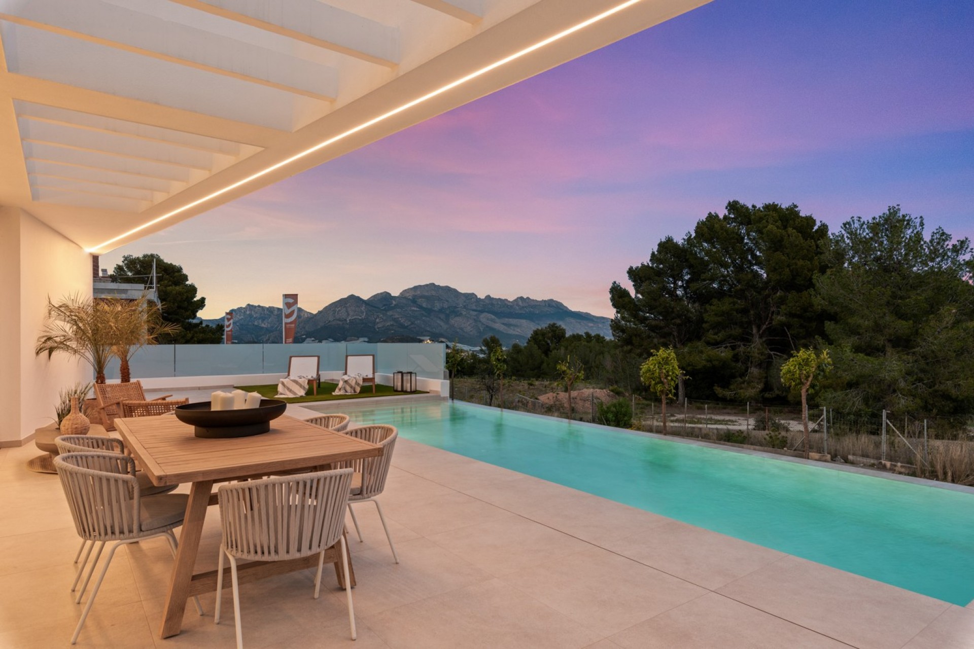 Nowe budownictwo - Willa -
Polop