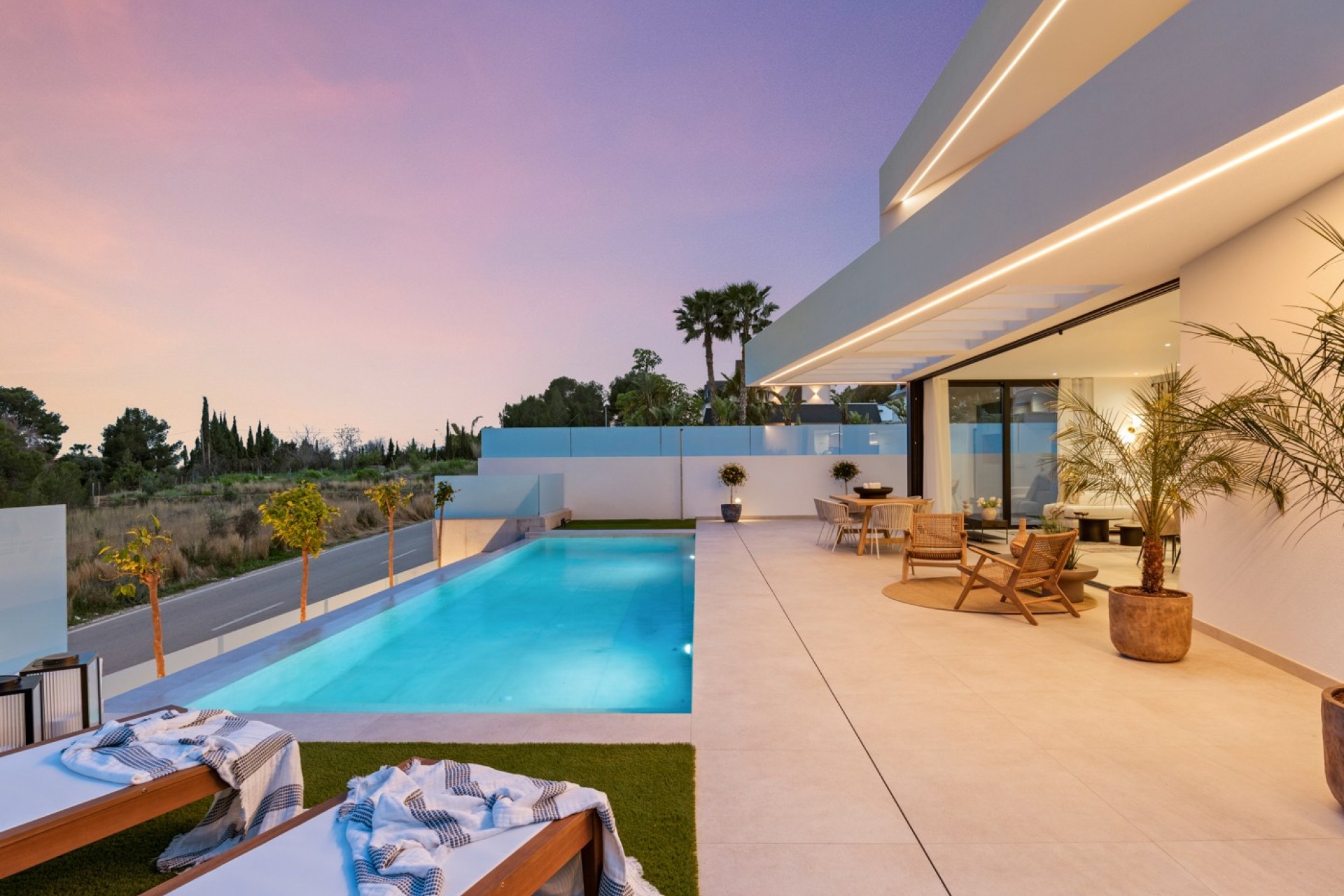 Nowe budownictwo - Willa -
Polop