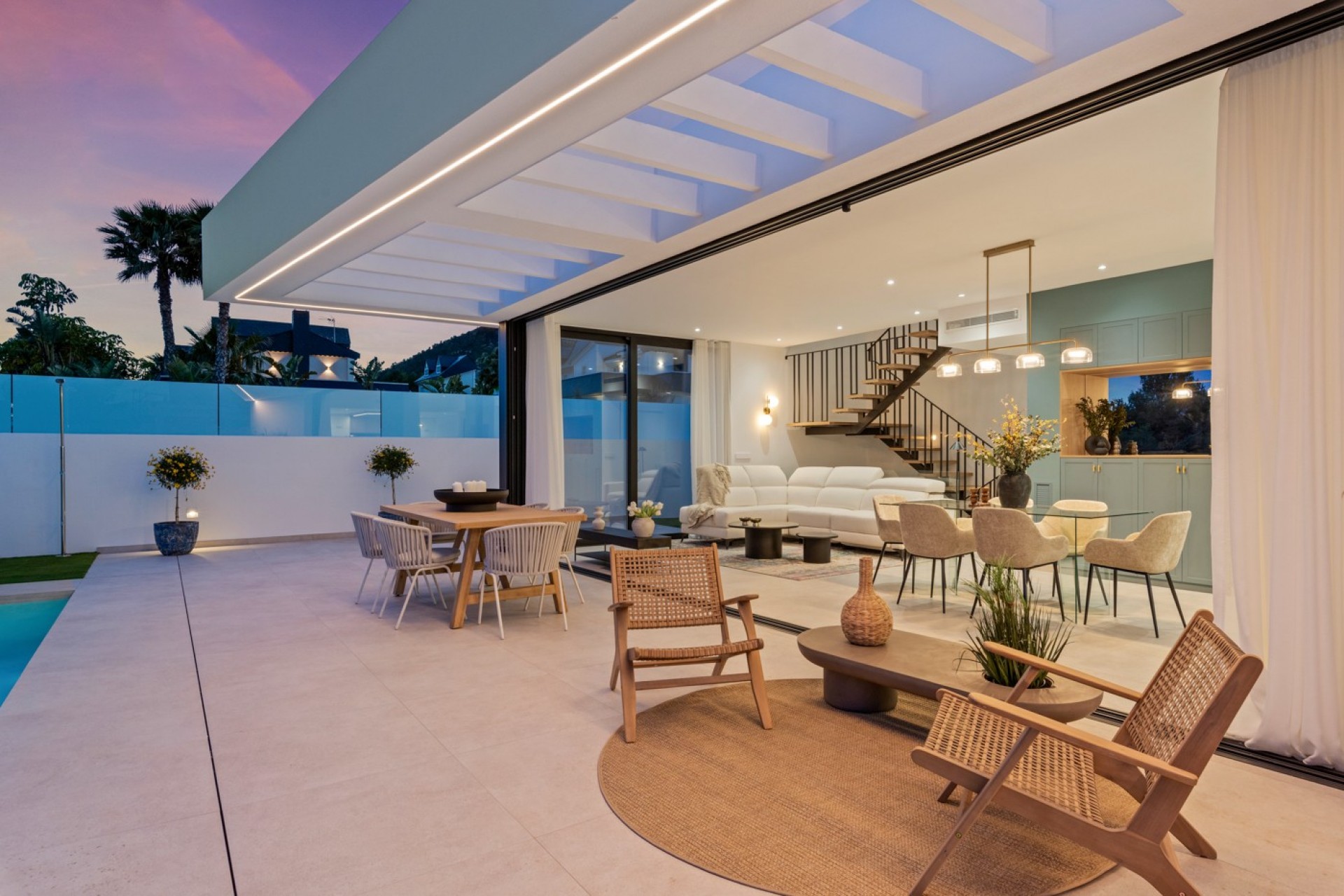 Nowe budownictwo - Willa -
Polop