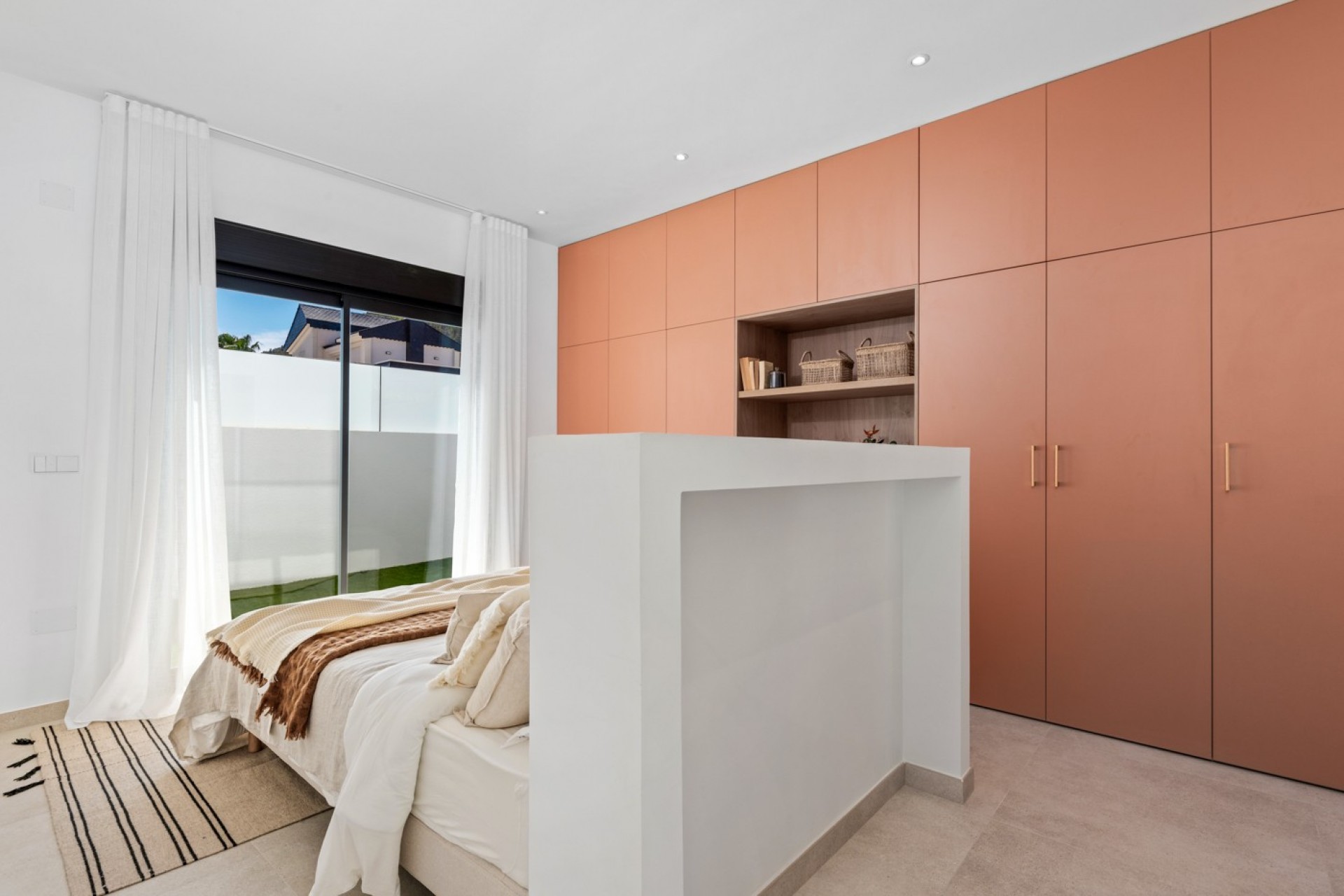 Nowe budownictwo - Willa -
Polop