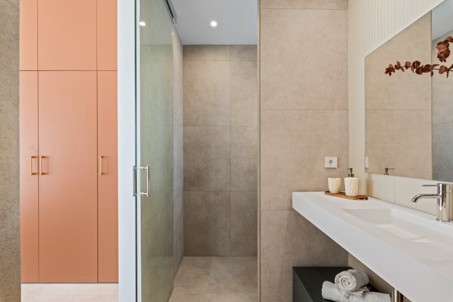 Nowe budownictwo - Willa -
Polop