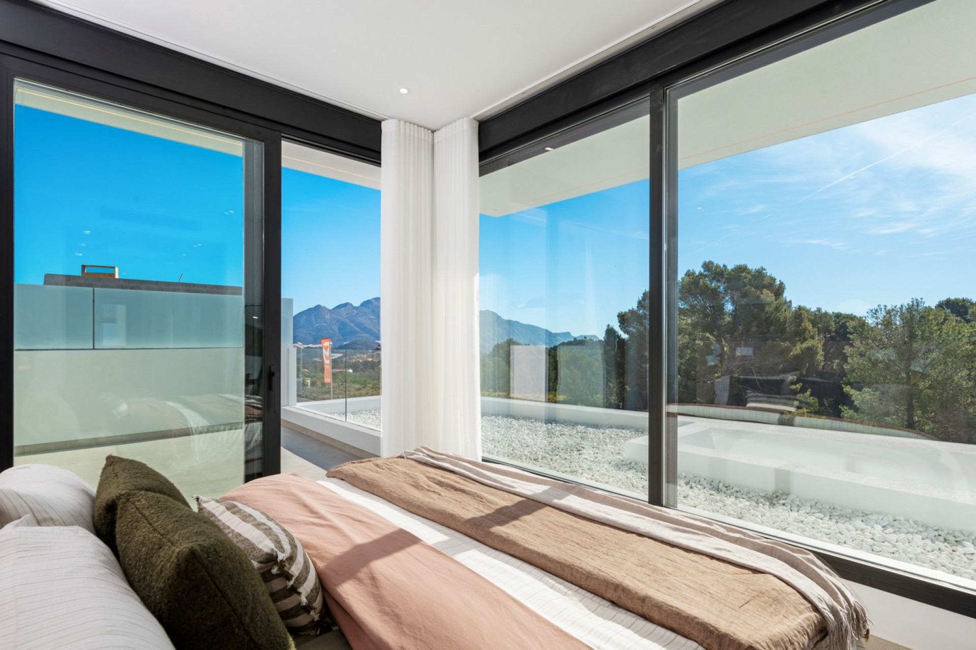 Nowe budownictwo - Willa -
Polop