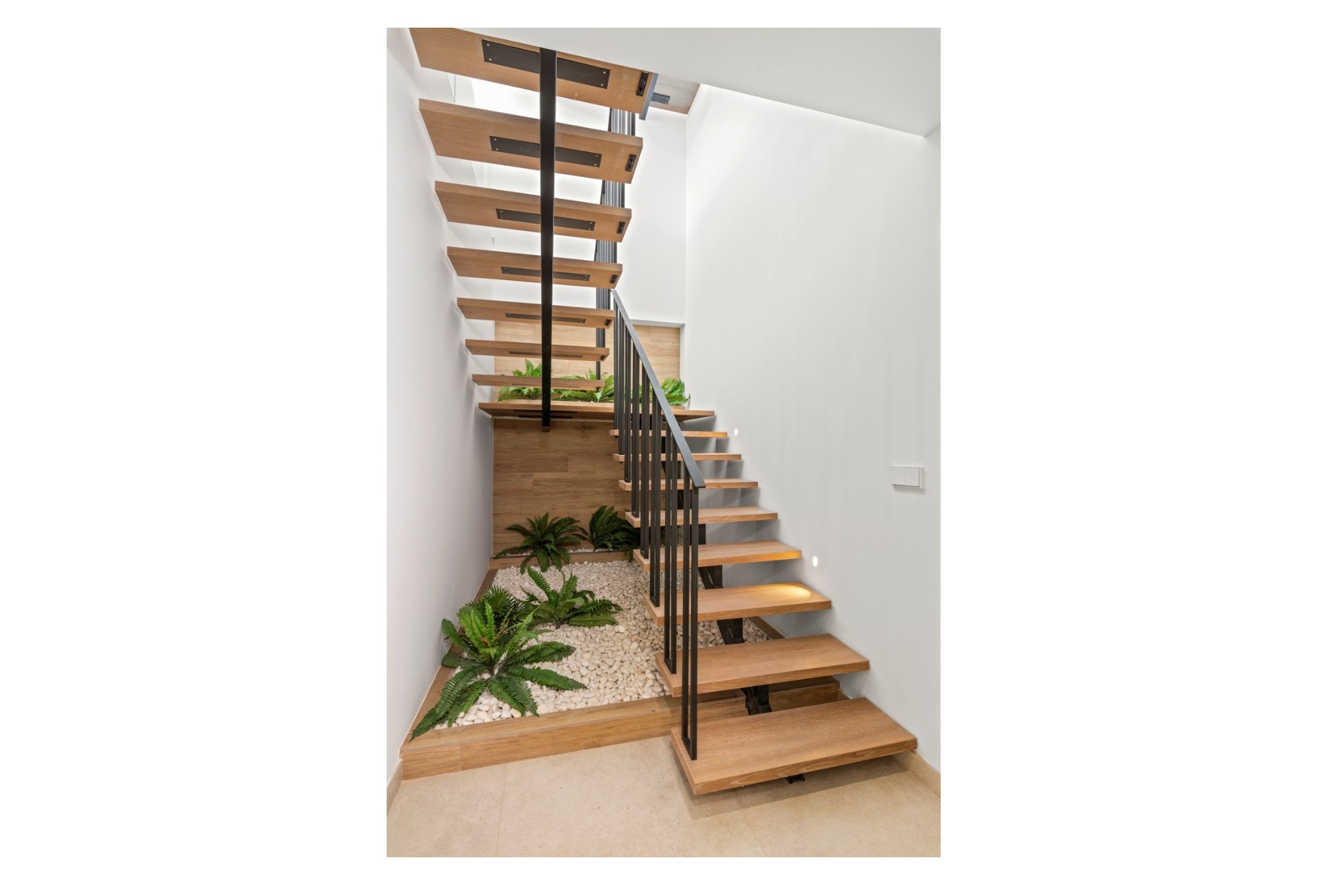 Nowe budownictwo - Willa -
Polop