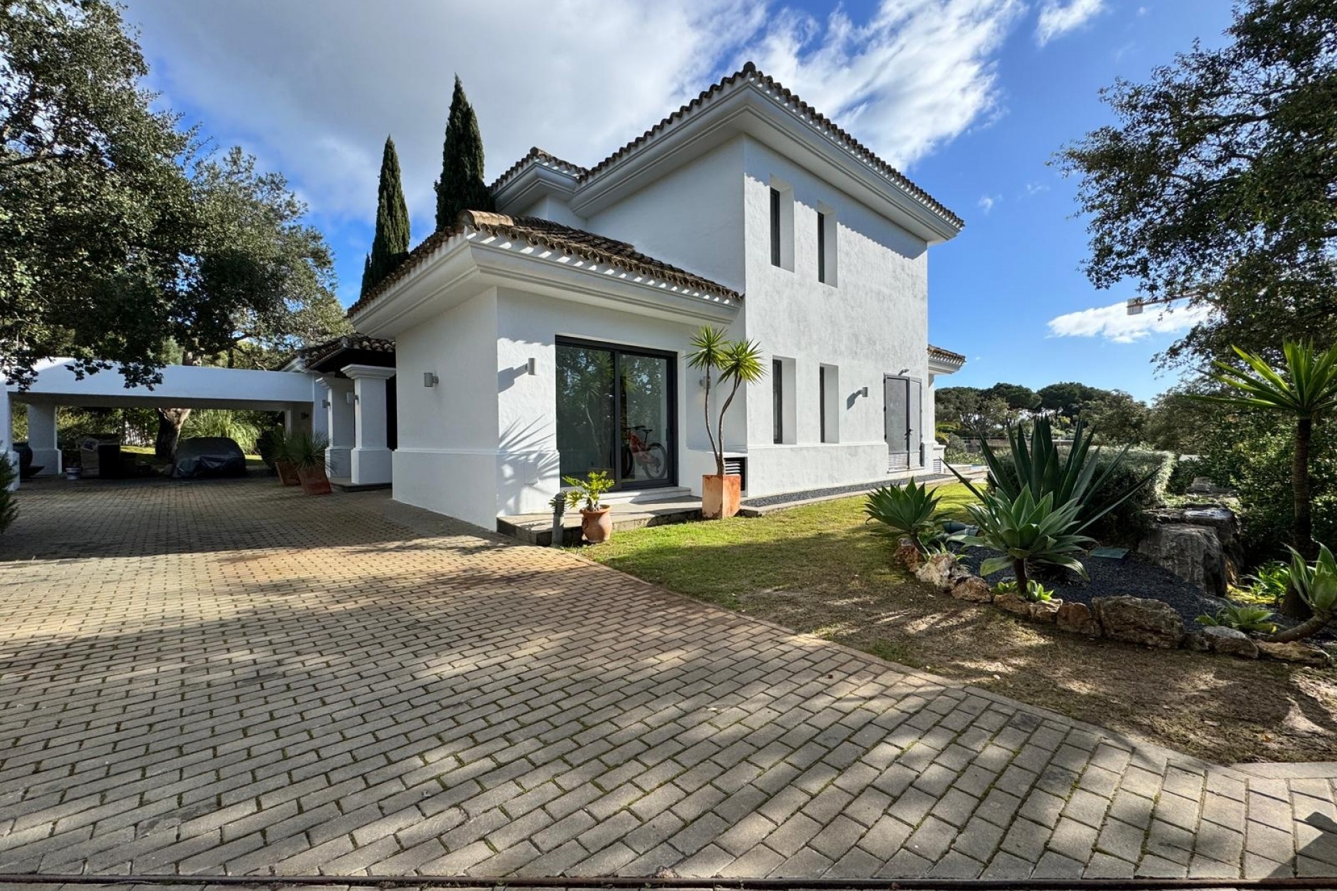 Nowe budownictwo - Willa -
San Roque