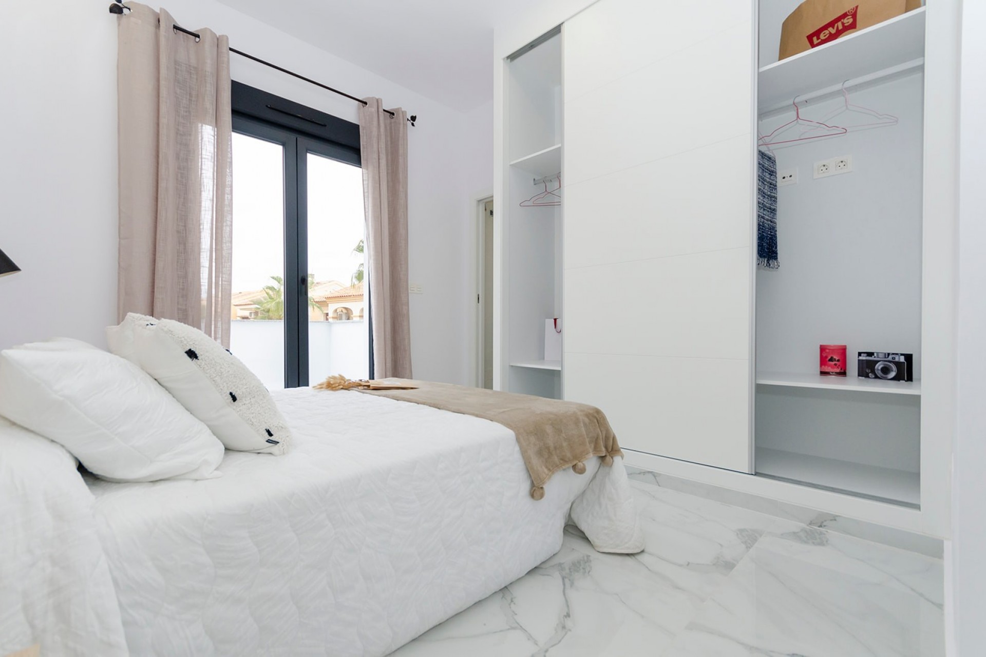 Nowe budownictwo - Willa -
Torrevieja
