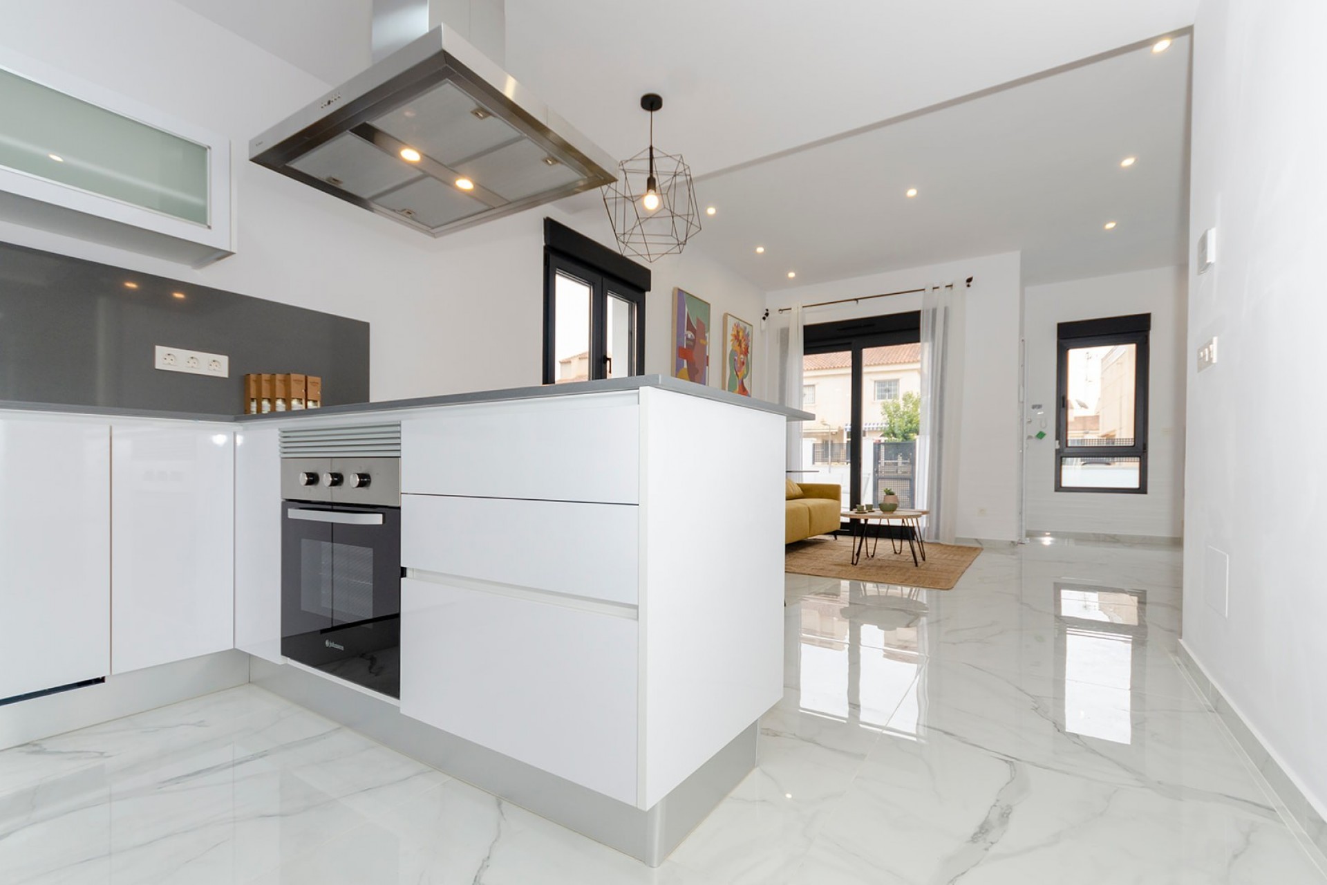 Nowe budownictwo - Willa -
Torrevieja
