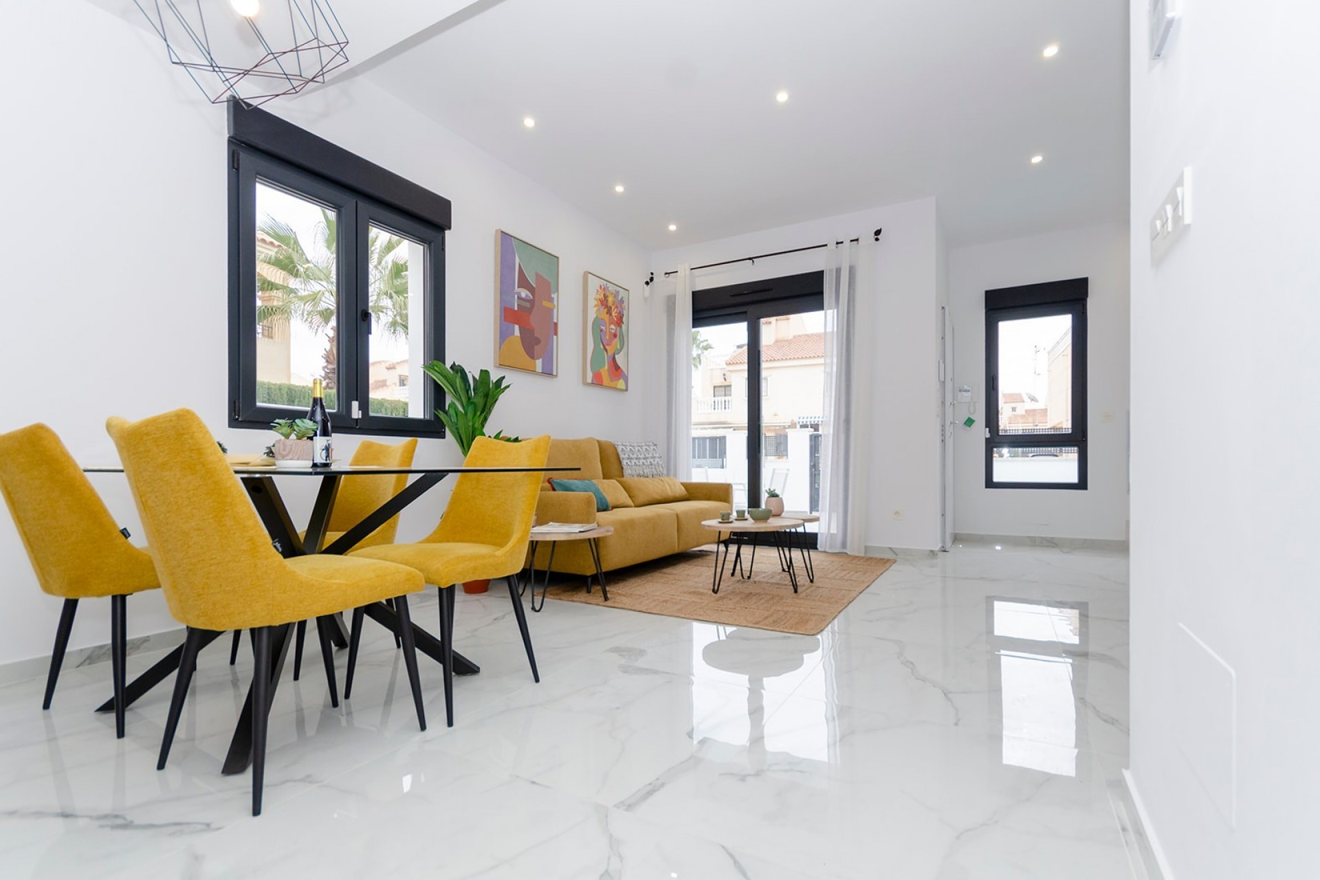 Nowe budownictwo - Willa -
Torrevieja