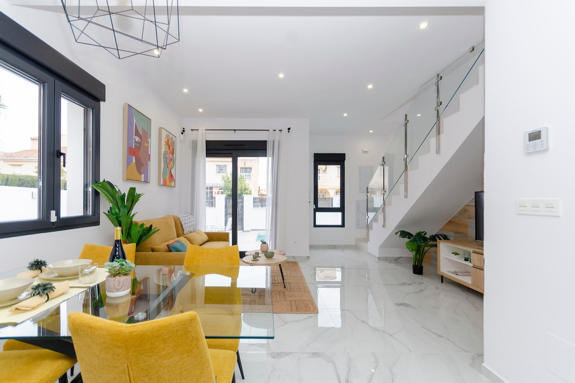 Nowe budownictwo - Willa -
Torrevieja
